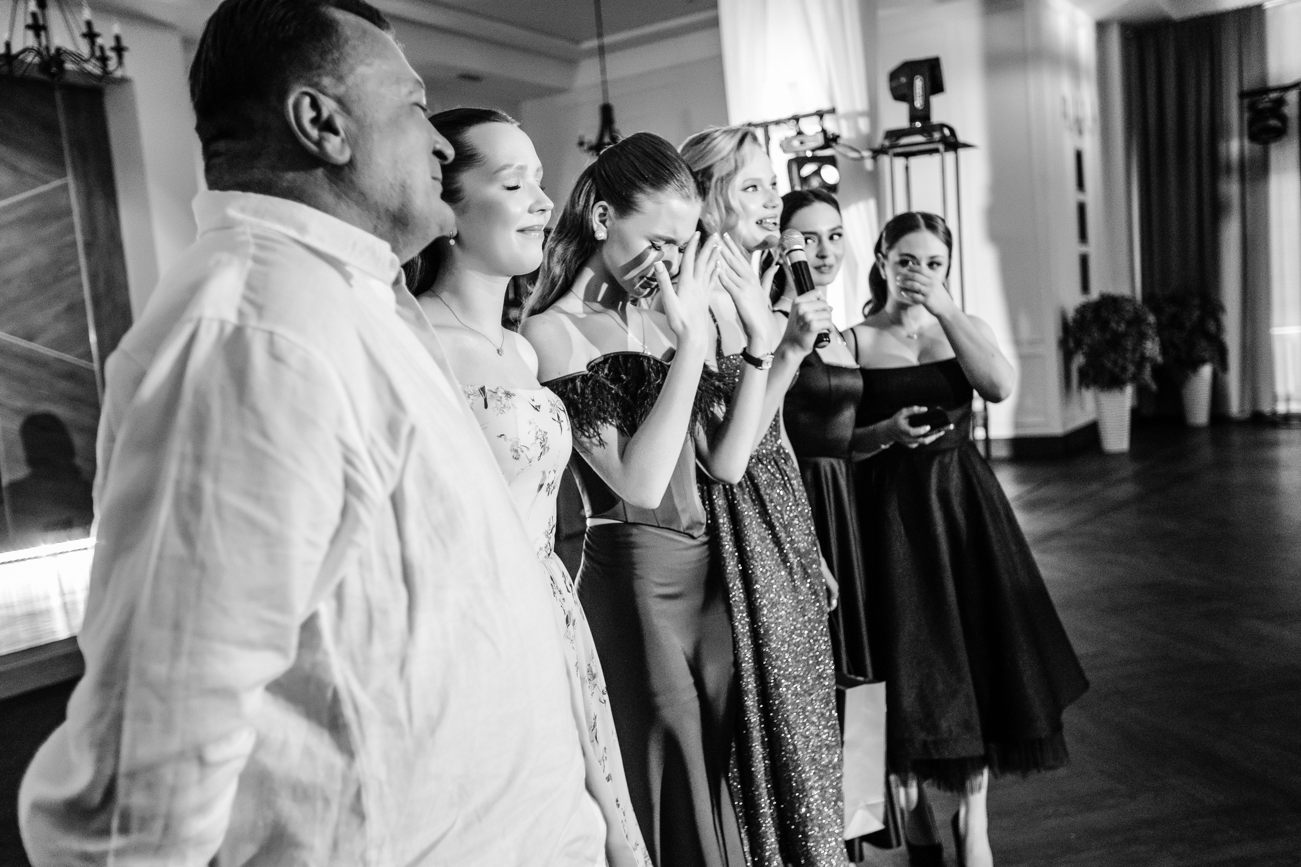 Выпускной Гимназия 1. Роман Урумбаев фотограф Нижневартовск