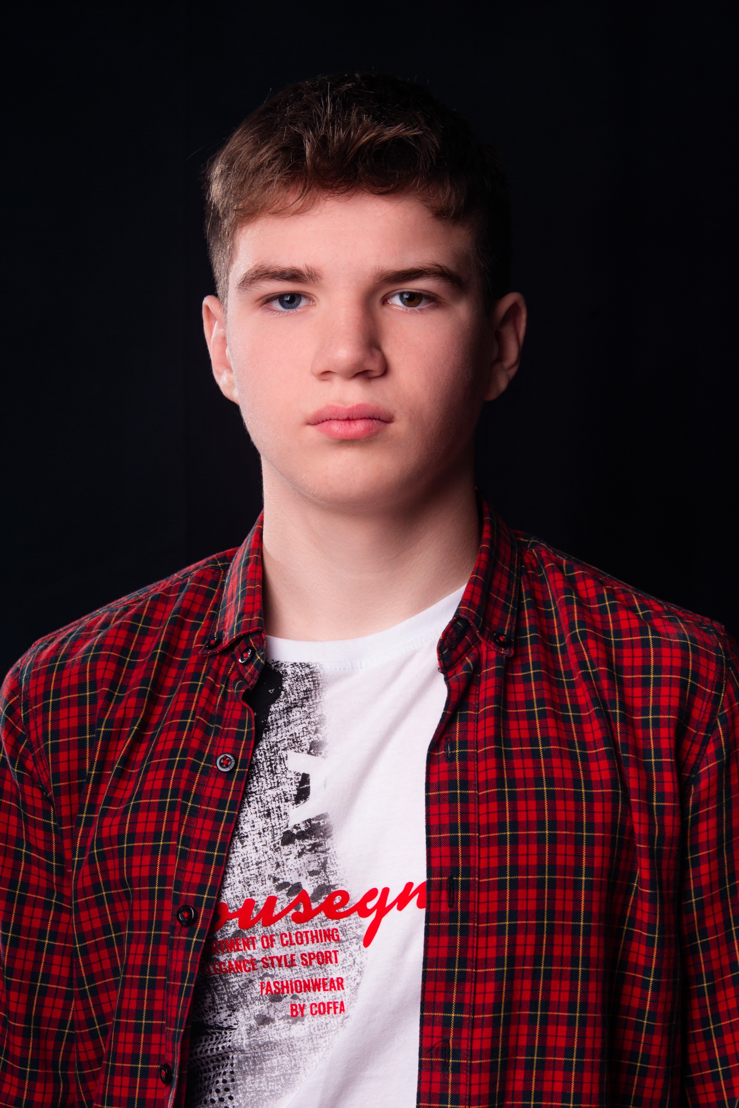 СЪЕМКА ПОРТРЕТОВ НА ЧЕРНОМ ФОНЕ + ДЫМ. ТВОЙ АЛЬБОМ / ТВОИ ПРАВИЛА