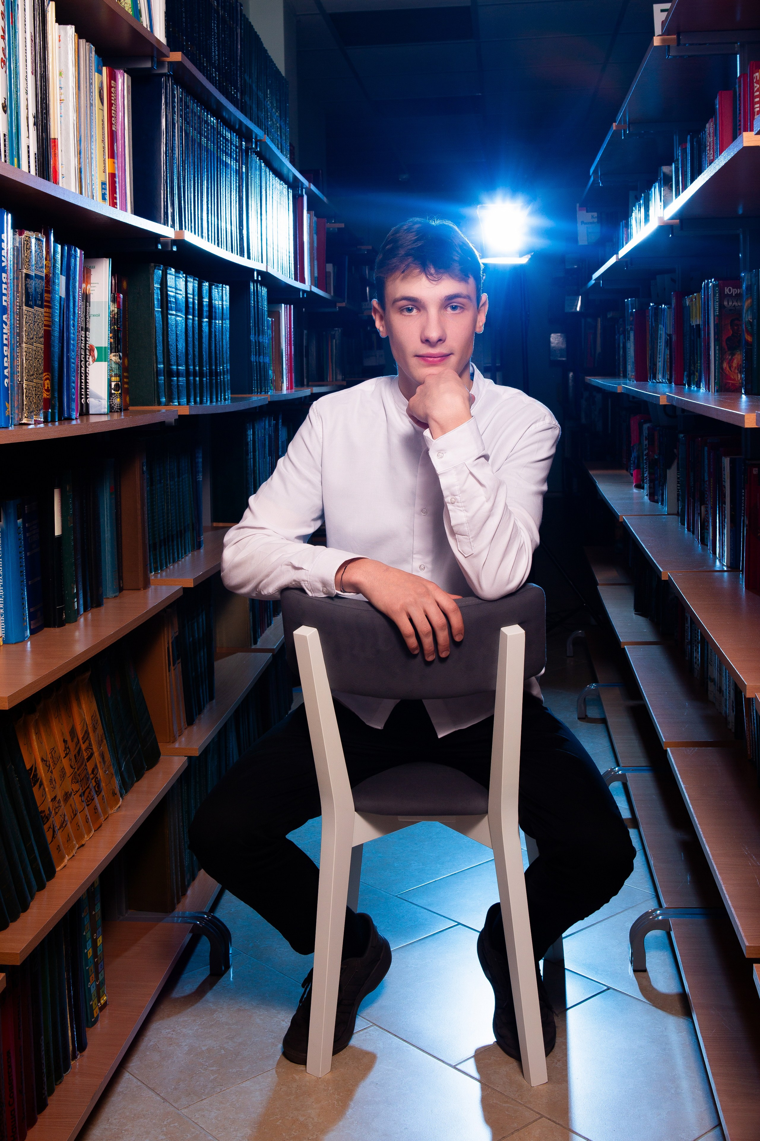 СЪЕМКА ПОРТРЕТОВ В БИБЛИОТЕКЕ ДЛЯ 11 КЛАССОВ-2. ТВОЙ АЛЬБОМ / ТВОИ ПРАВИЛА