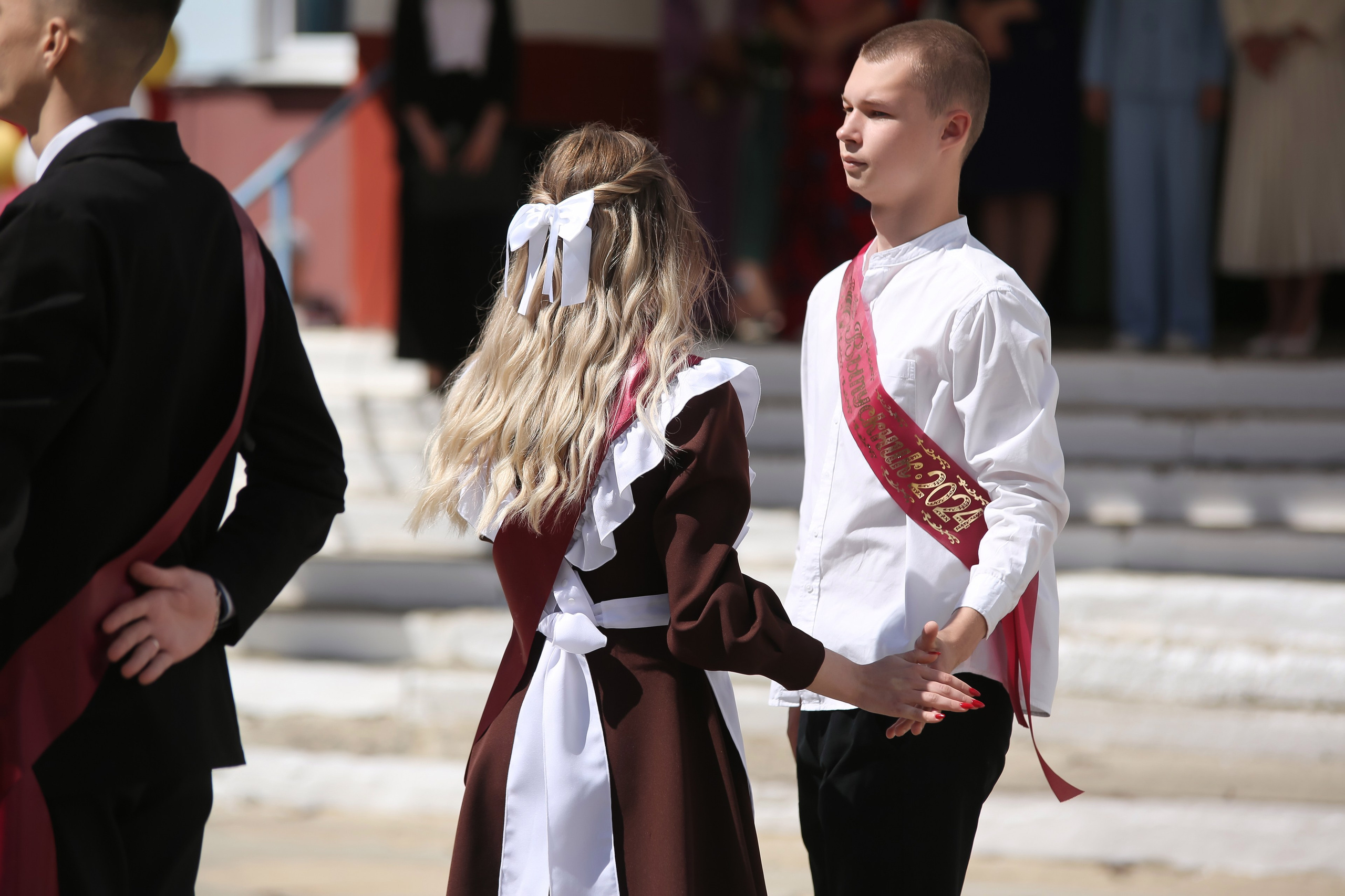 ЛИНЕЙКА «ПОСЛЕДНИЙ ЗВОНОК» 9 ШКОЛА 2024 г МЦЕНСК. ТВОЙ АЛЬБОМ / ТВОИ ПРАВИЛА