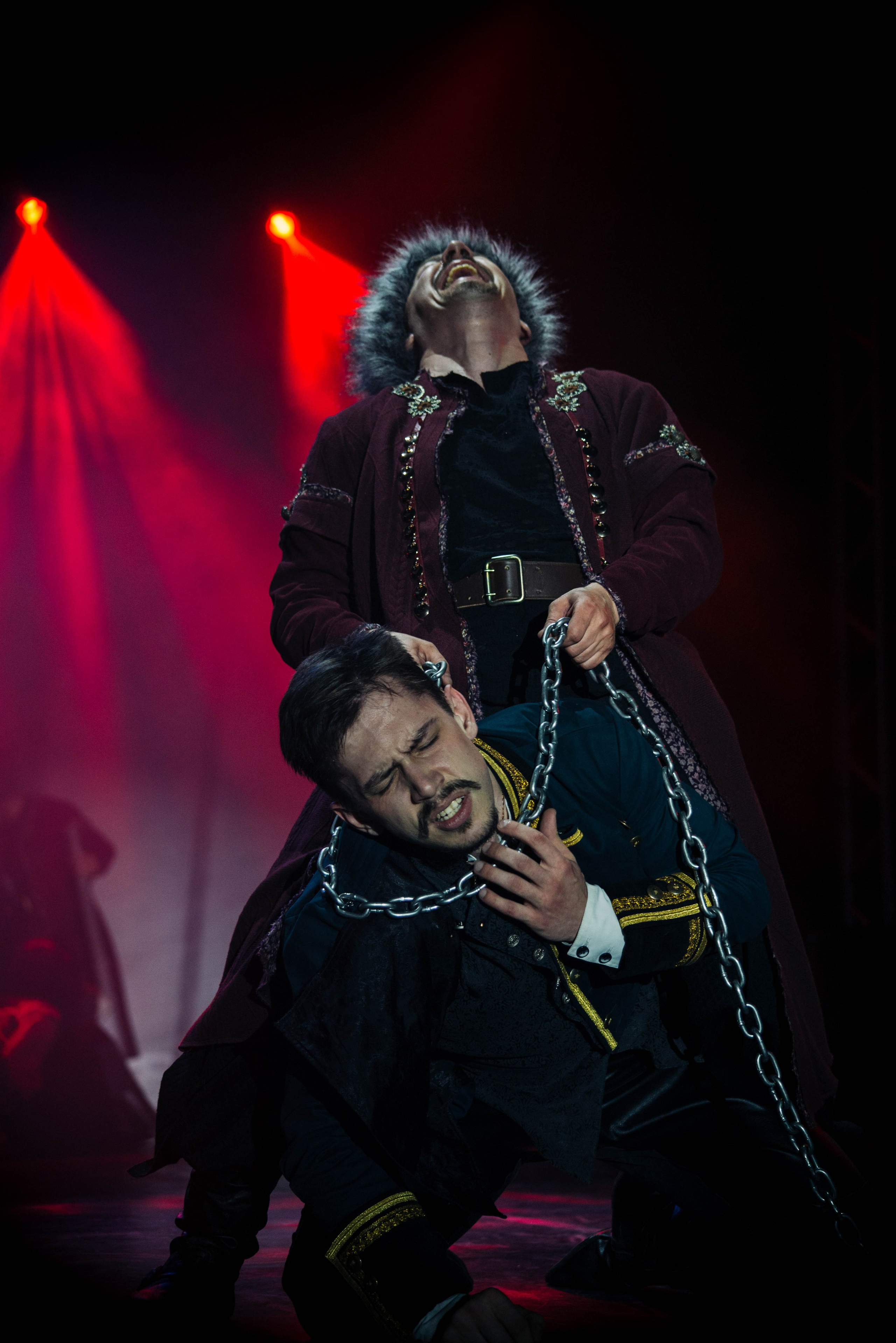 Пугачёвъ. Репортажный и портретный фотограф в Липецкой, Воронежской, Московской области Тёма Белоусов