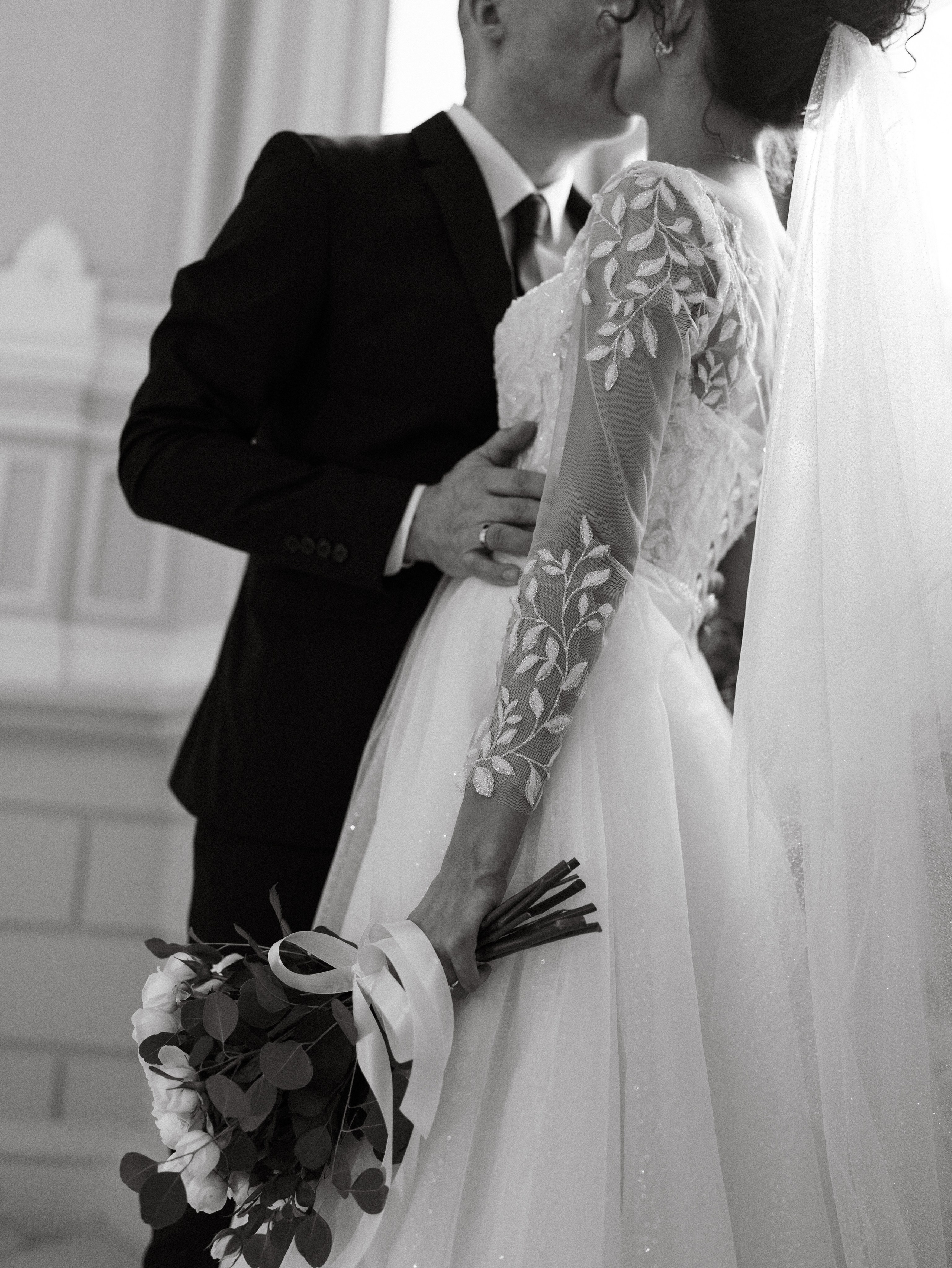 Свадебная фотосессия в загсе. Фотограф из Екатеринбурга Алена Мусалимова