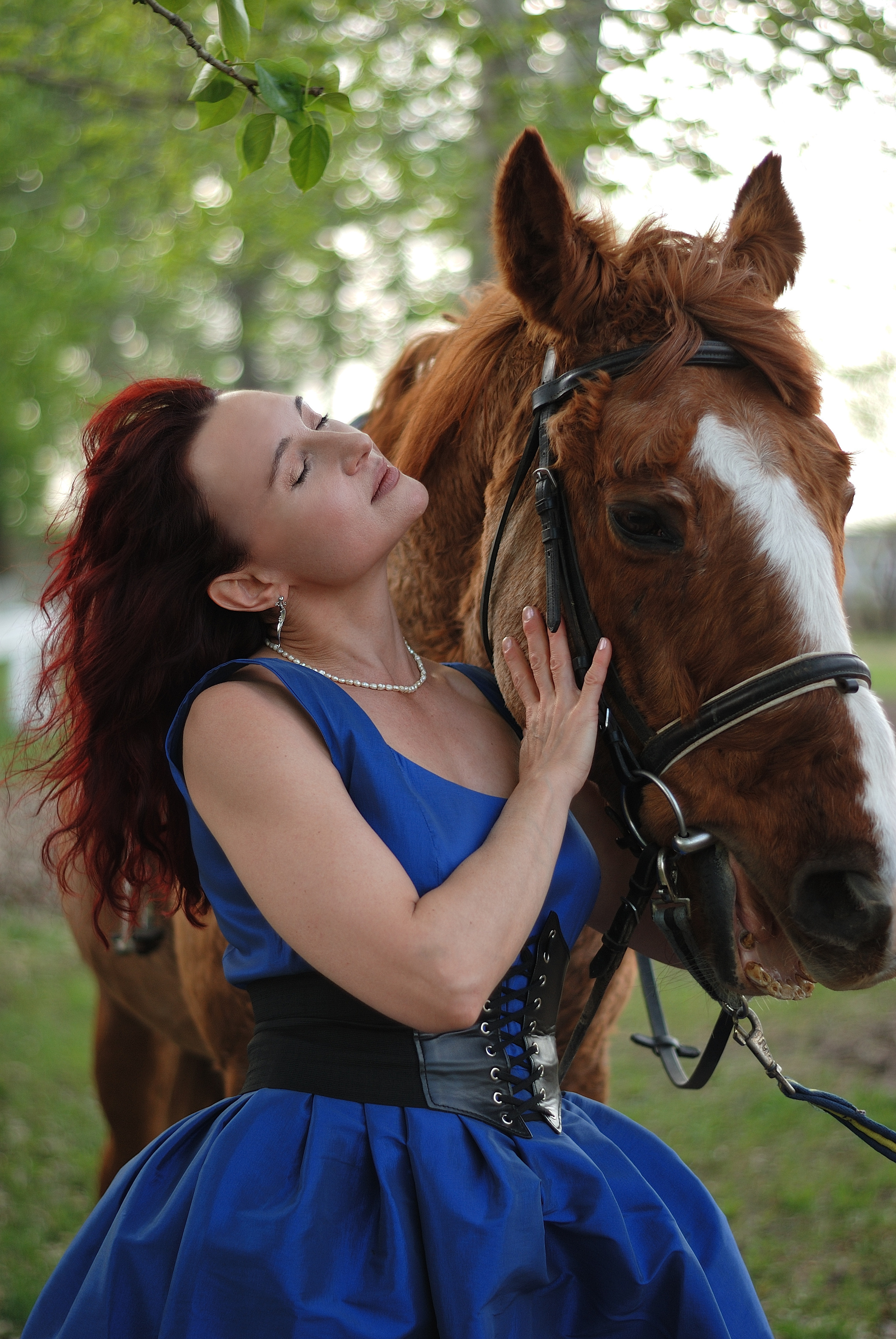 Фотосессии на лошадях. Фотопроекты арт-студии «Мастер и Маргарита». Свадебные фотосессии, Love story, фотосессии в студии, фотопрогулки. Макияж и укладка. Услуги стилиста и имиджмэйкера. Прокат нарядов для фотосессий.