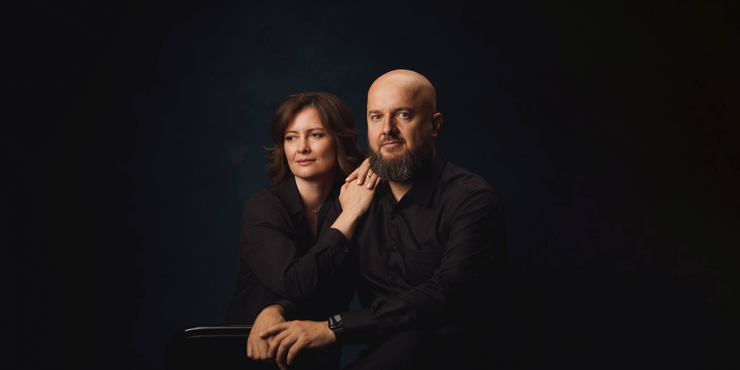 Портретная семейная фотосессия в студии. Семейный фотограф Евгений Опарин