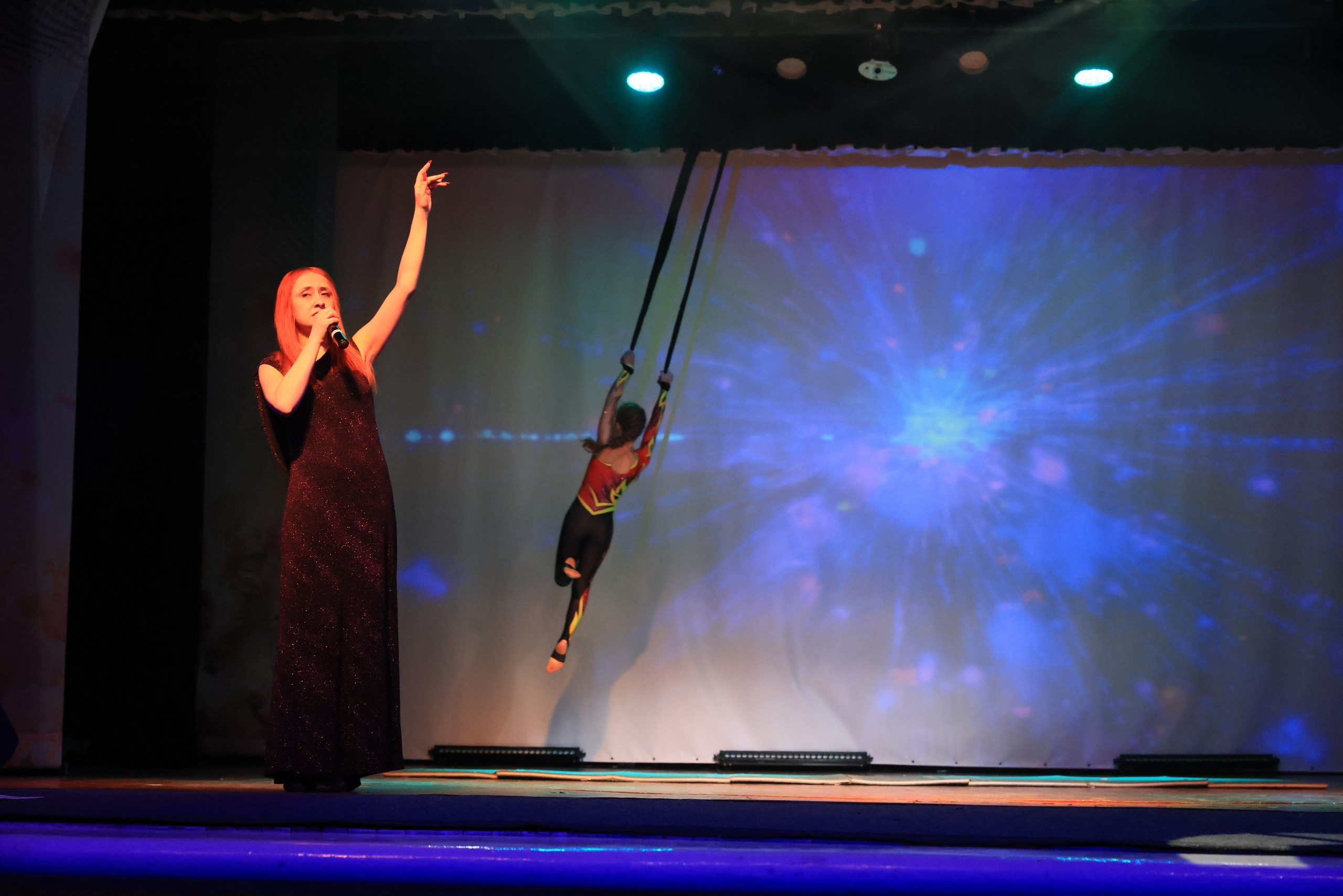 Концерт к 8 Марта в ДК «Металлург» г. Тула. Фотограф в Туле Крупский АнДРей. Фотостудия «КАДР71» в Туле