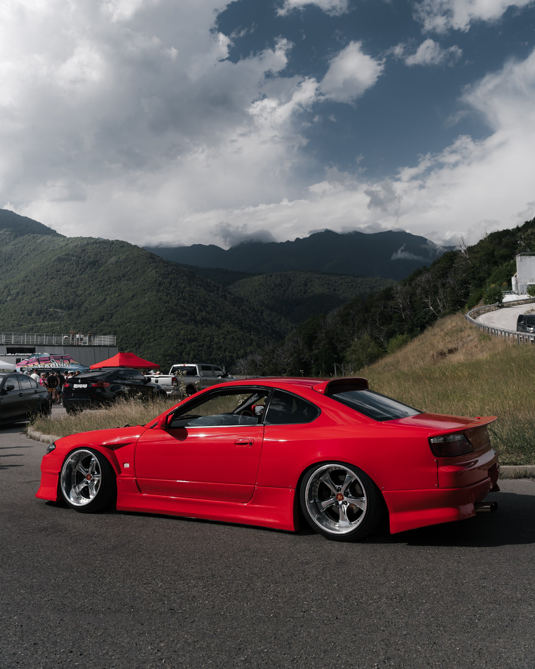 //GROUNDEDLOCAL2024. Автомобильный фотограф