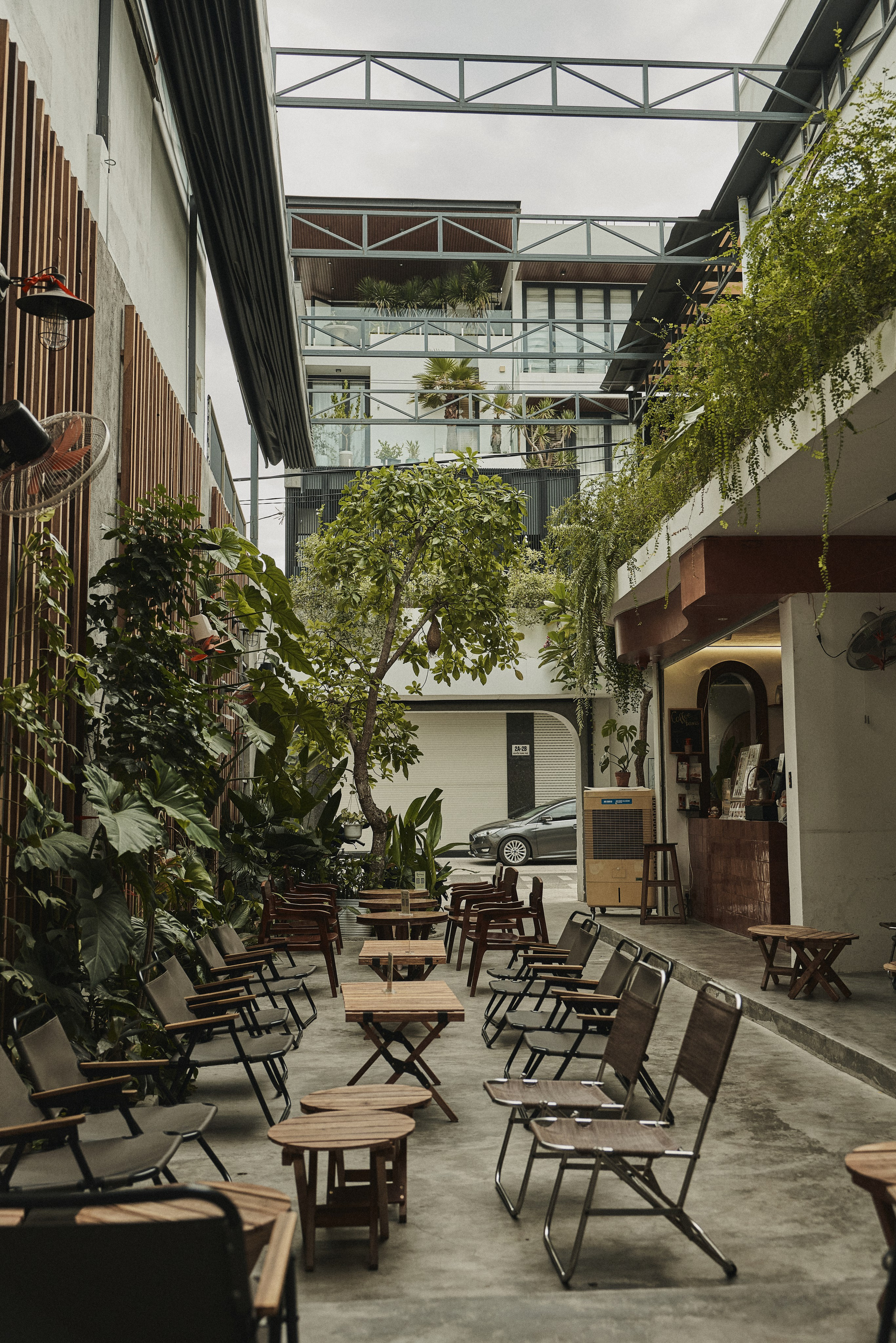 LeCafe Roastery. KIMEDIA