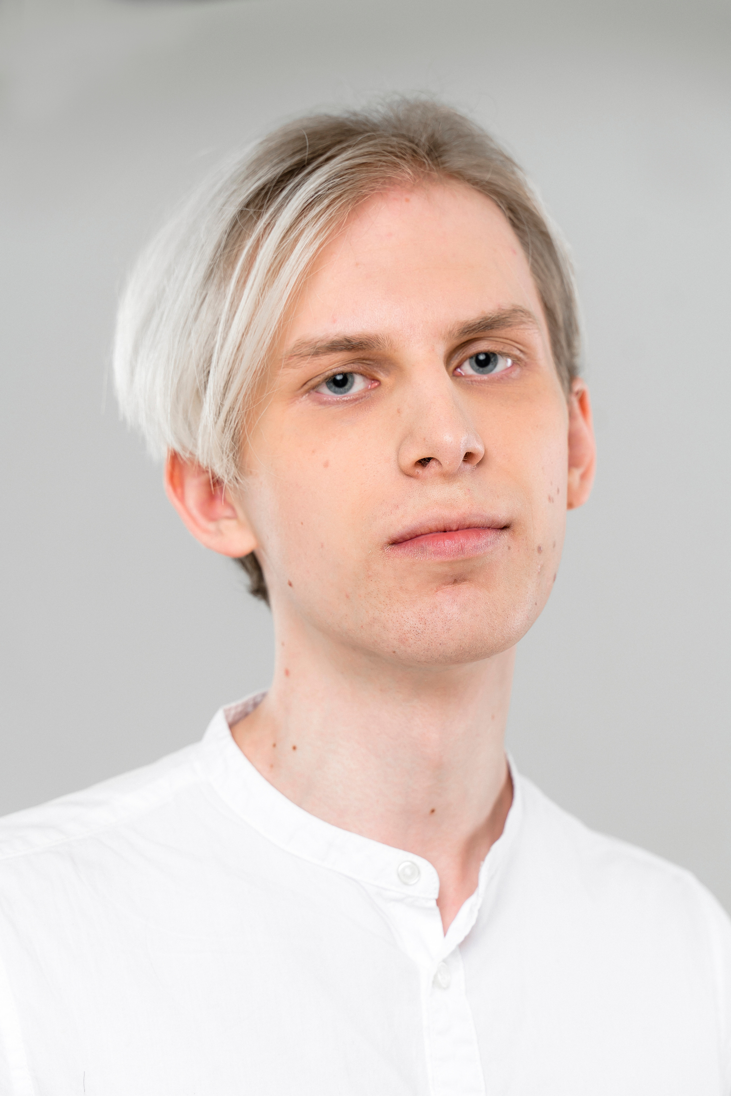 Корпоративные портреты (белый и черный фон). Репортажный и свадебный фотограф в Москве