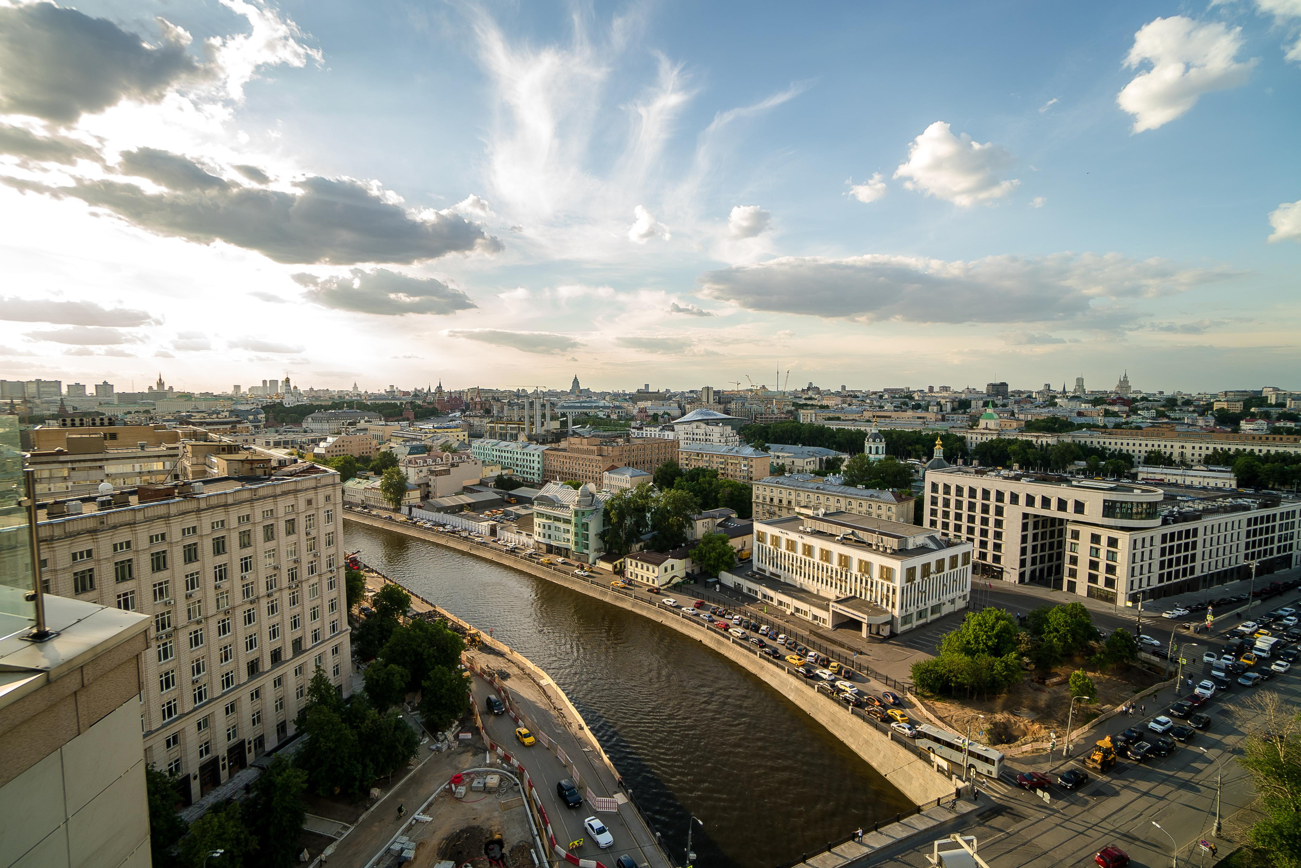 КАРЛСОН. Репортажный и свадебный фотограф в Москве