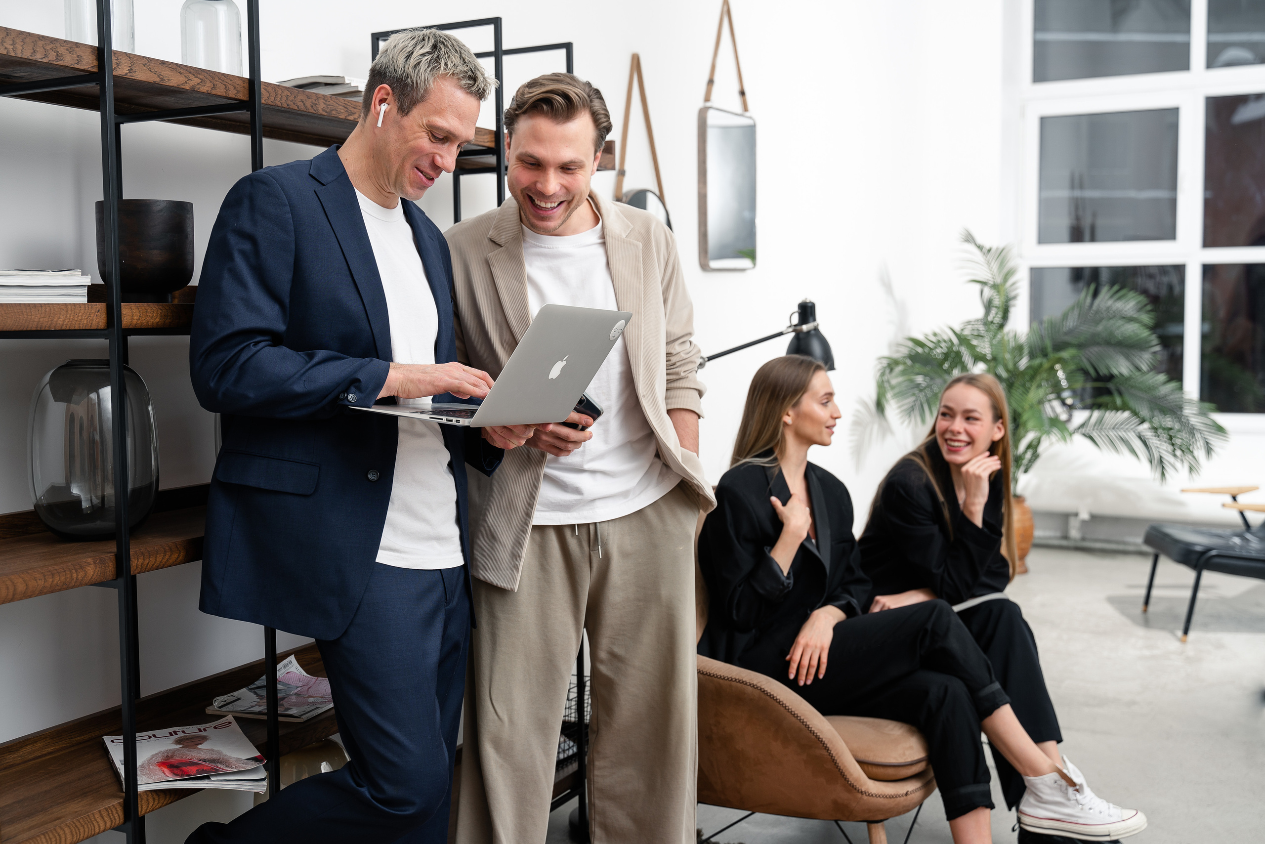 Контент для соцсетей проекта «Человек не робот». Репортажный и свадебный фотограф в Москве