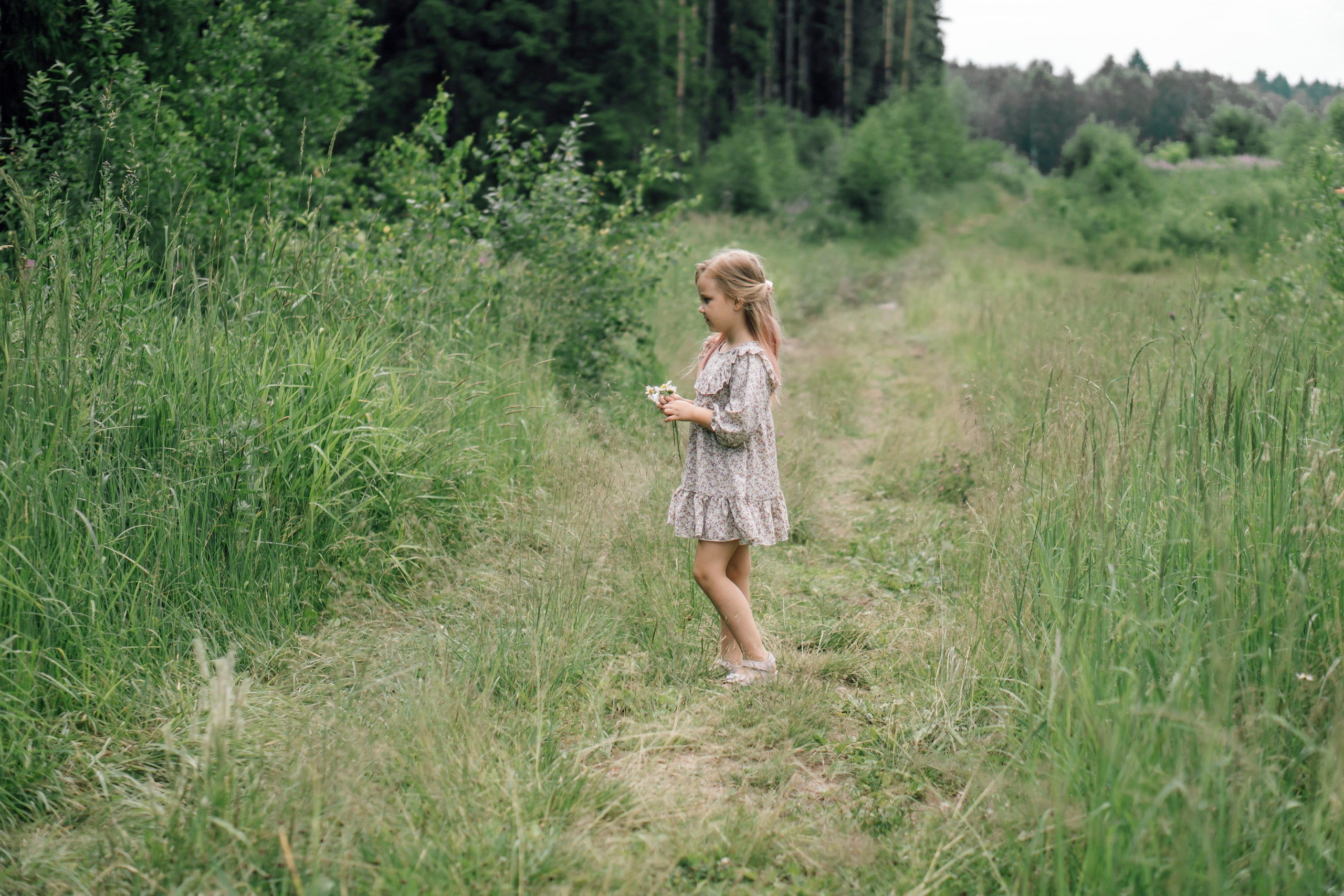 Семейная фотоссесия на природе. Свадебный фотограф в Дмитрове