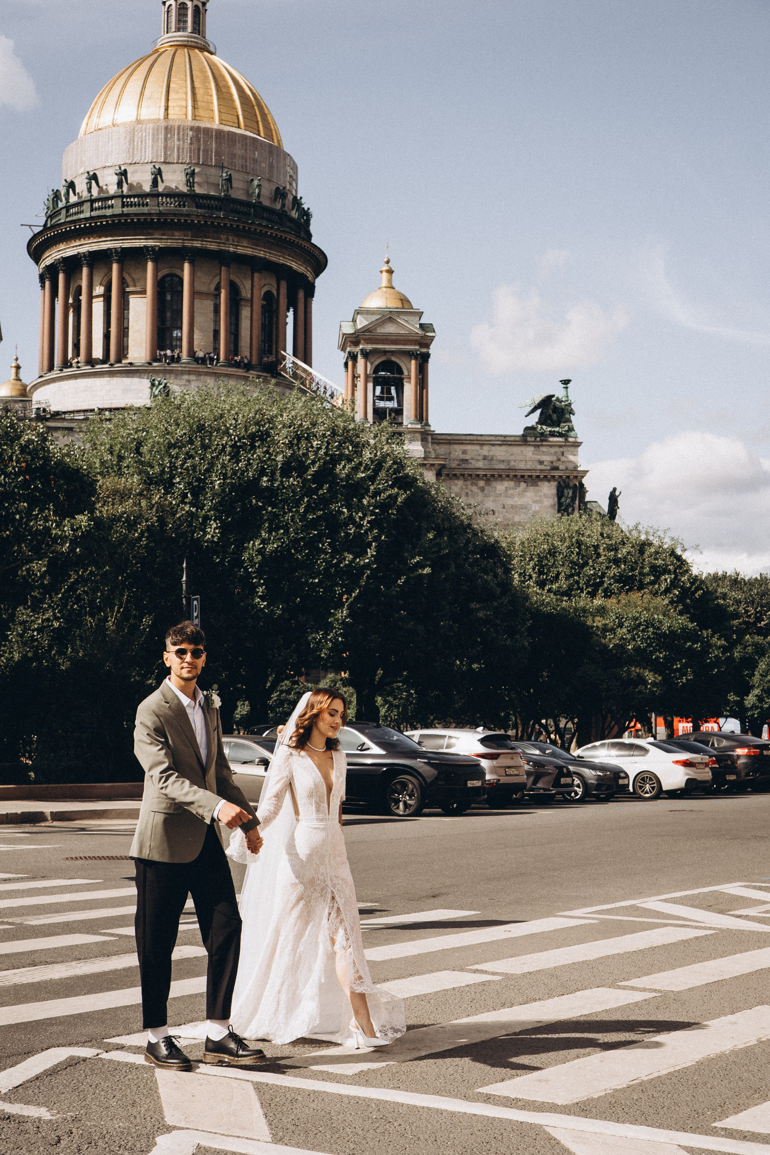 СВАДЕБНАЯ ПРОГУЛКА ВОЗЕ ИСАИКЕВСКОГО СОБОРА АСТОРИИ И ЗАКОНОДАЛЕТНОГО СОБРАНИЯ. Профессиональный фотограф, Санкт-Петербург — Виктория Богомолова