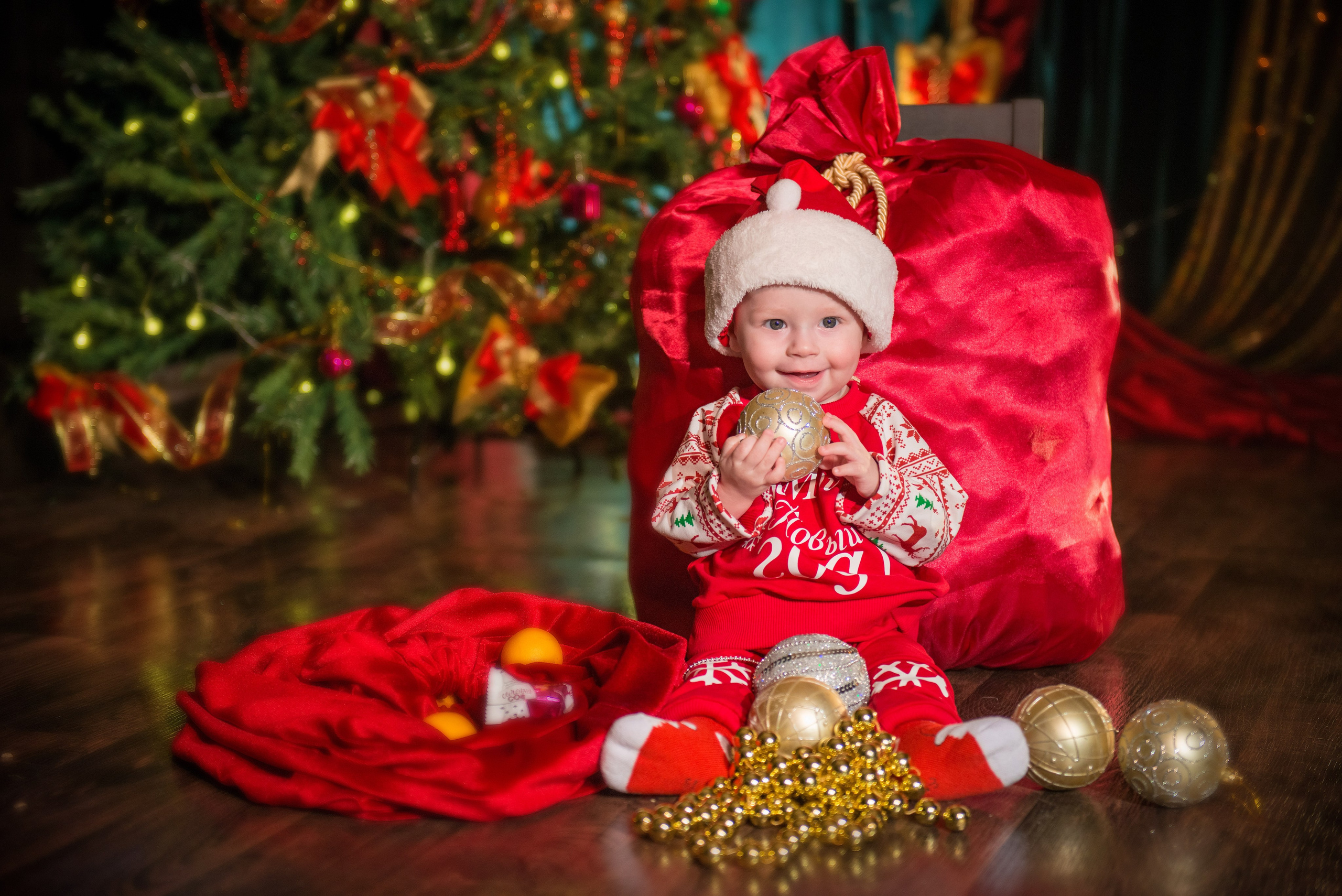 Встреча с Дедом Морозом (ежегодный). Татьяна Гойда портретный и семейный фотограф Ленск. Выпускные альбомы