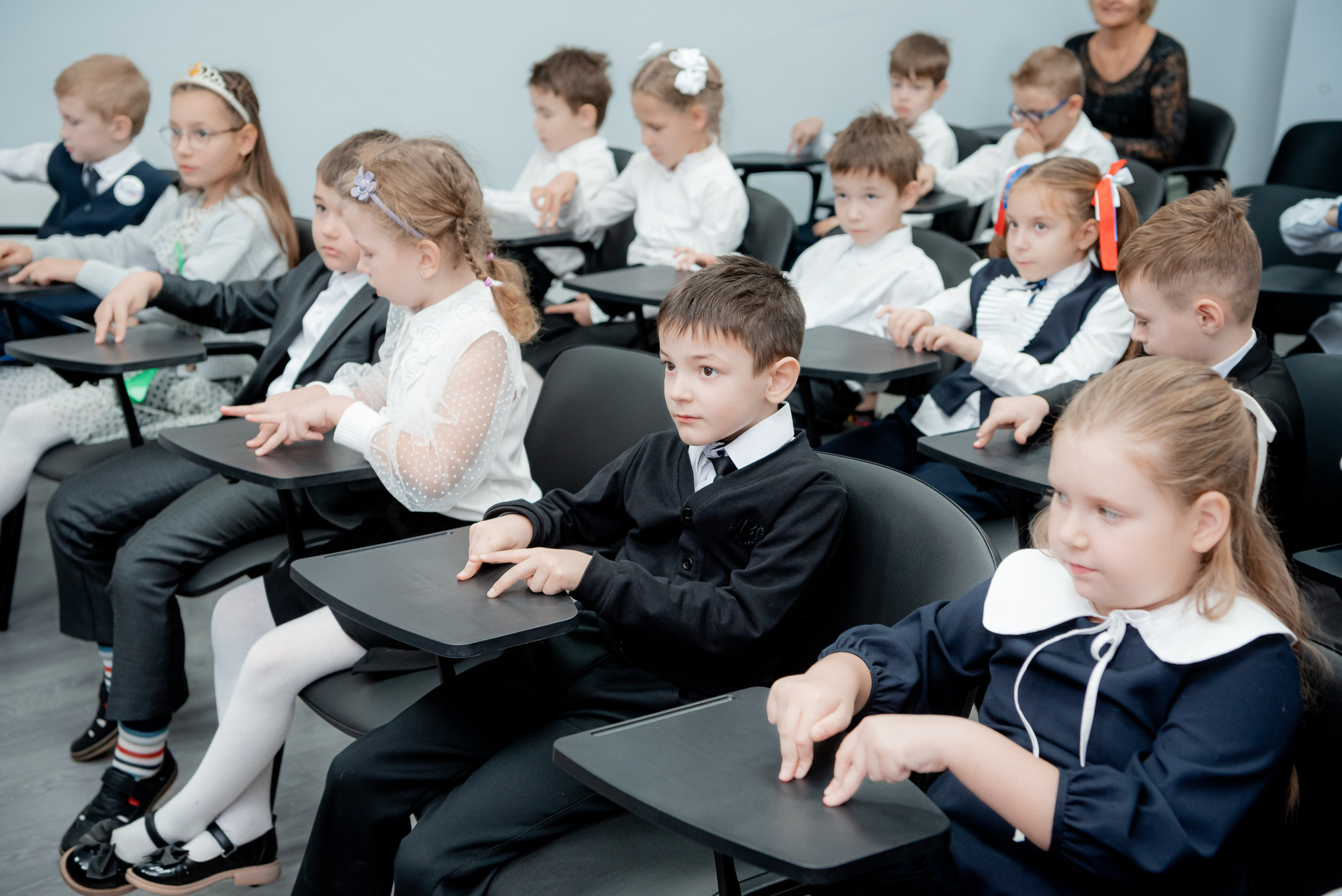 Открытый урок первоклашек в Школе. Фотограф в Волгограде и Волжском Александр Горбань