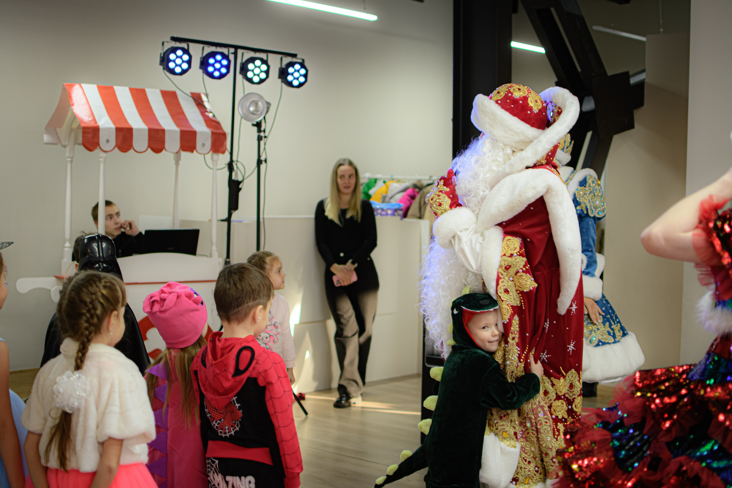 HAPPY NEW YEAR. Photokarish