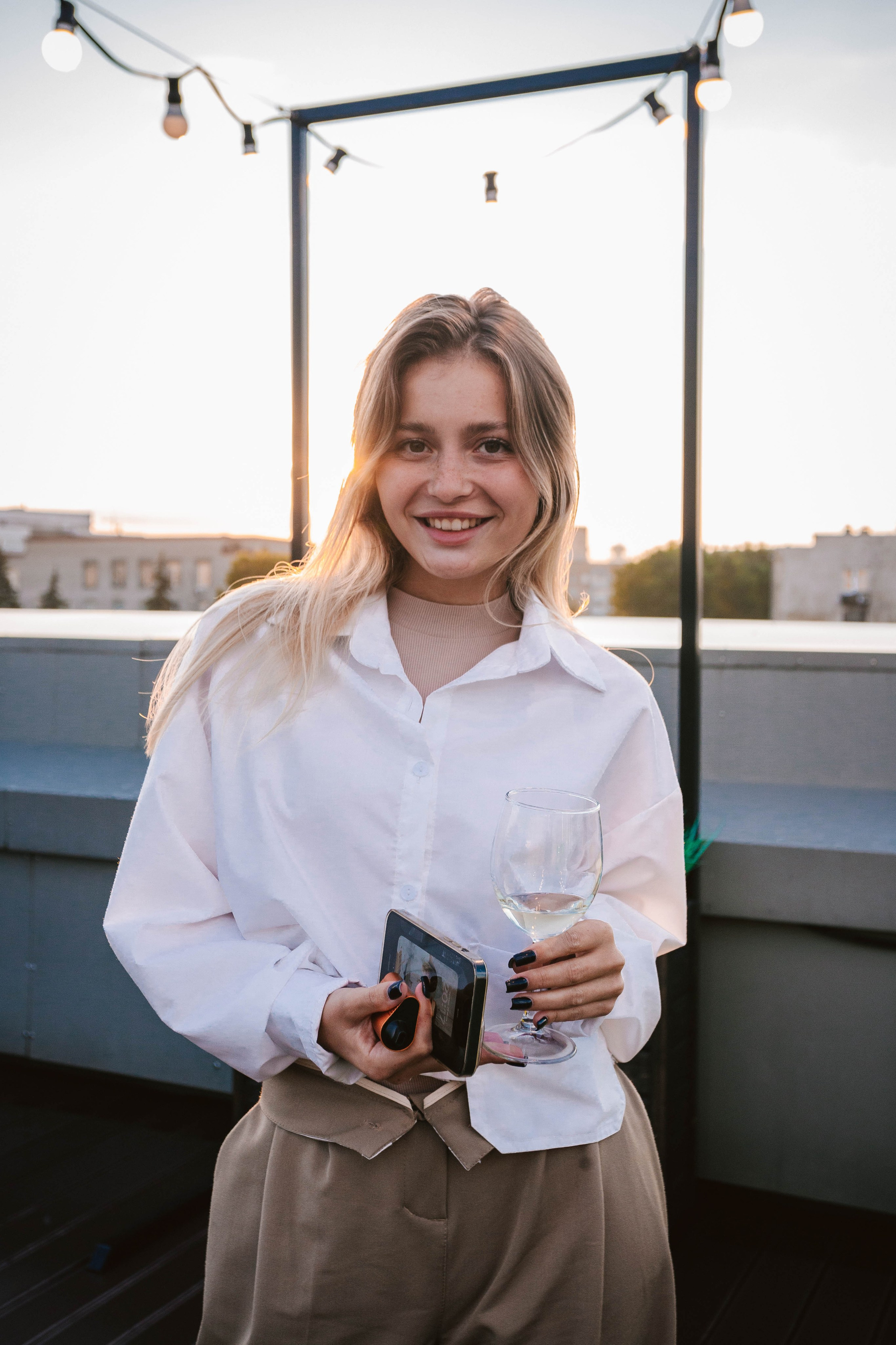 ВЕСЕЛЬЕ НА ДНЕ БОКАЛА