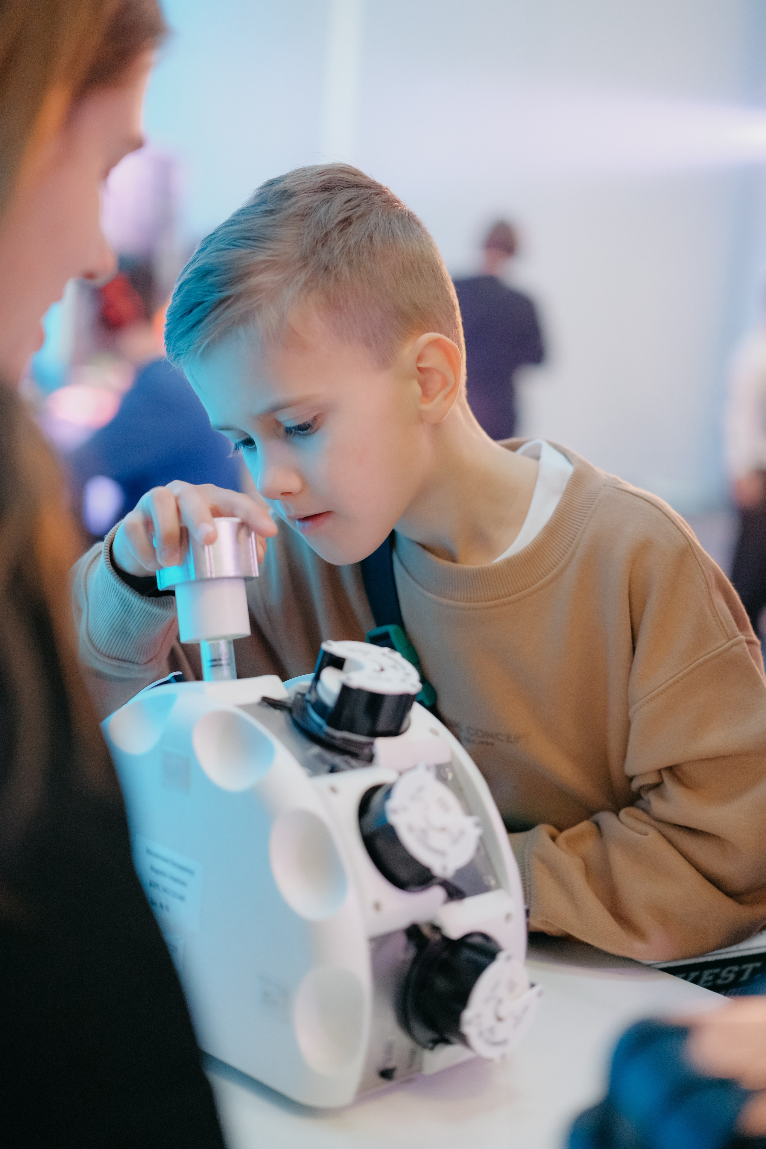 Наука 0+. Фотограф в Москве Дмитрий Рогов