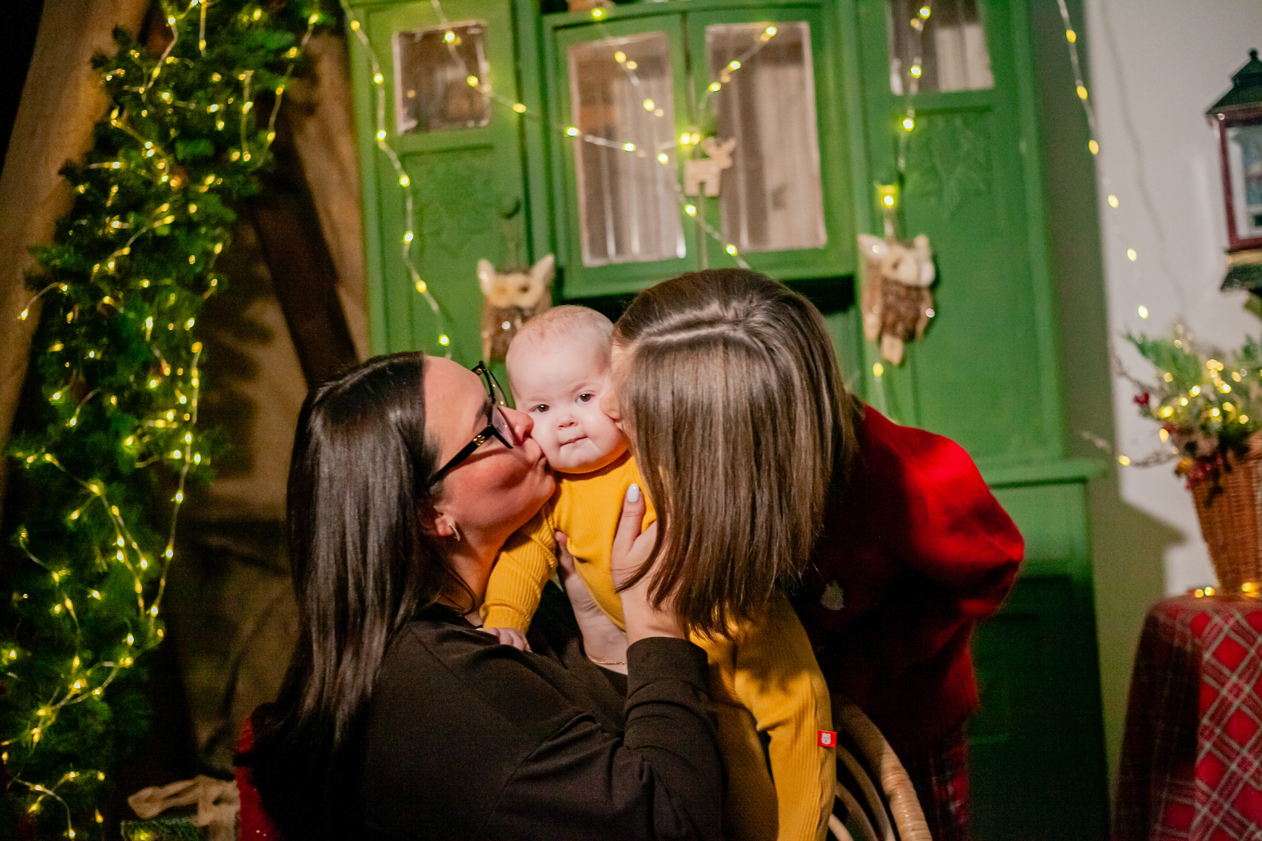 Ульяна и ее семья новый год 2024. Свадебный и семейный фотограф в Армавире