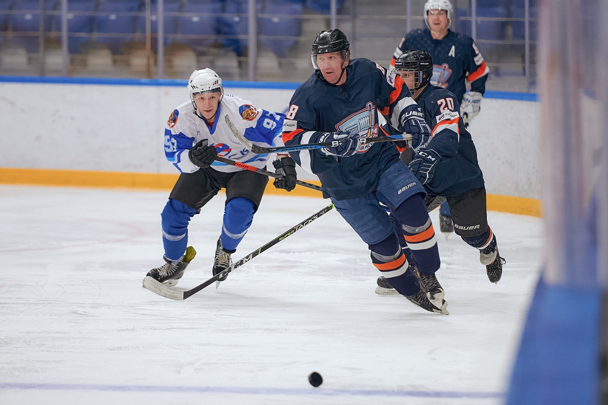 Портфолио репортажной фотосъёмки: Кристалл арена — Хоккей — РусГидро. Фотограф Яковлев Роман — Красноярск