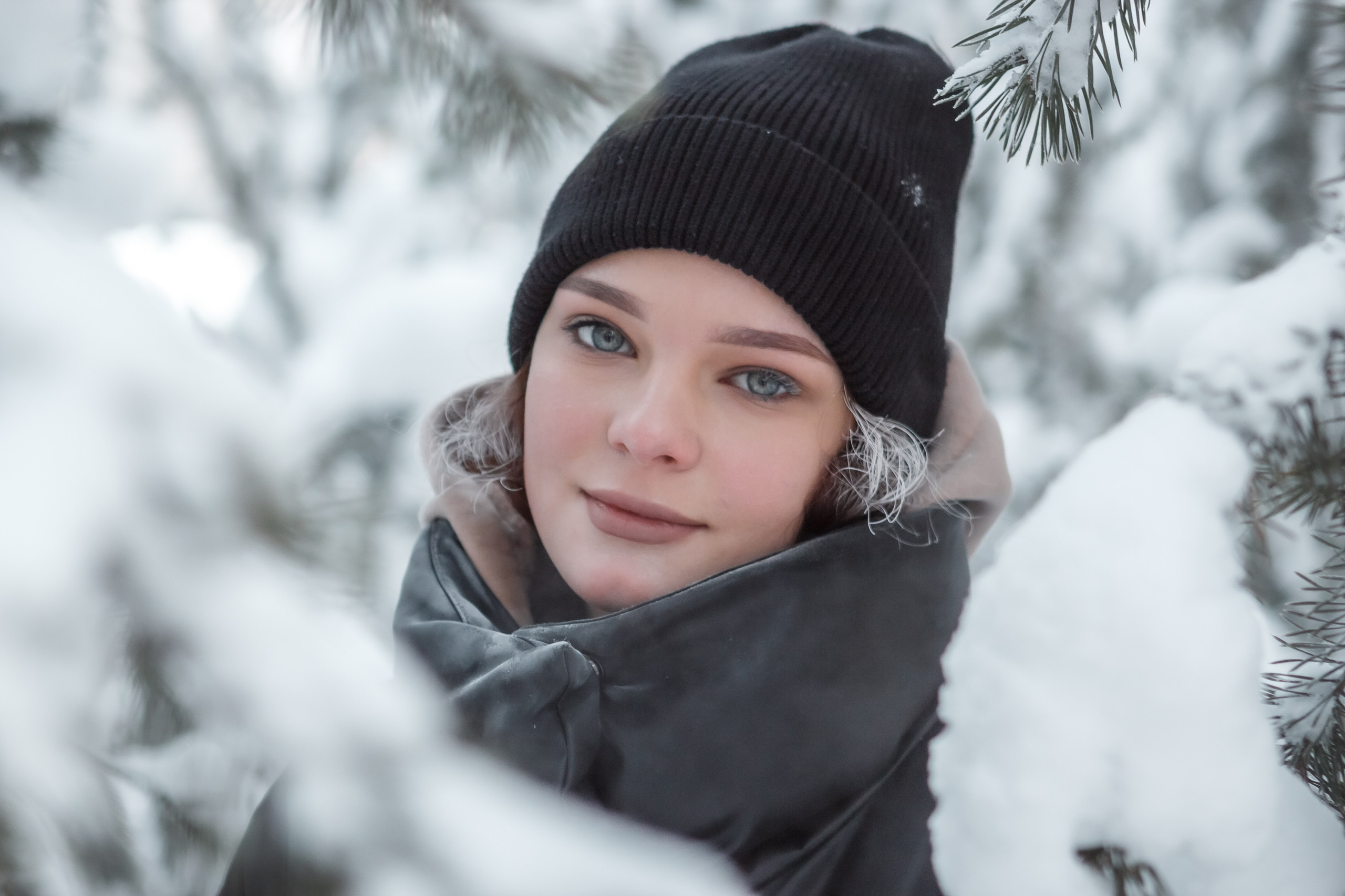 Ангелина в -38. Фотограф Губкинского