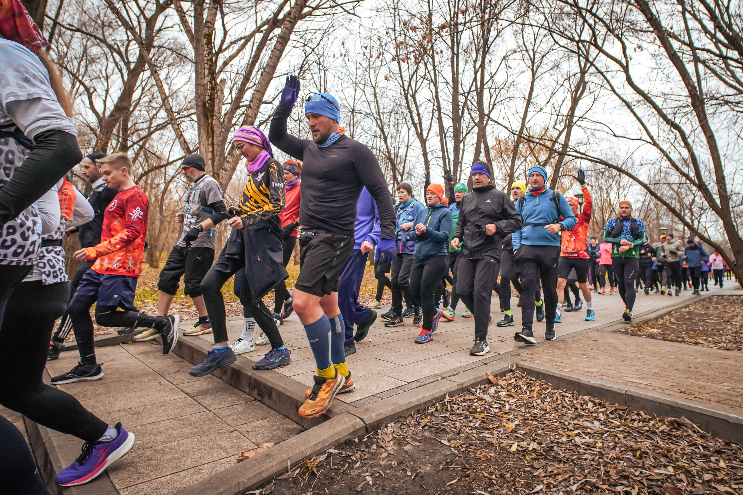 #марафонудома #яuzarun 2024 2-я петля, группа 6:30. Роман Капилюшов. Бег. Фото. Видео. г. Люберцы