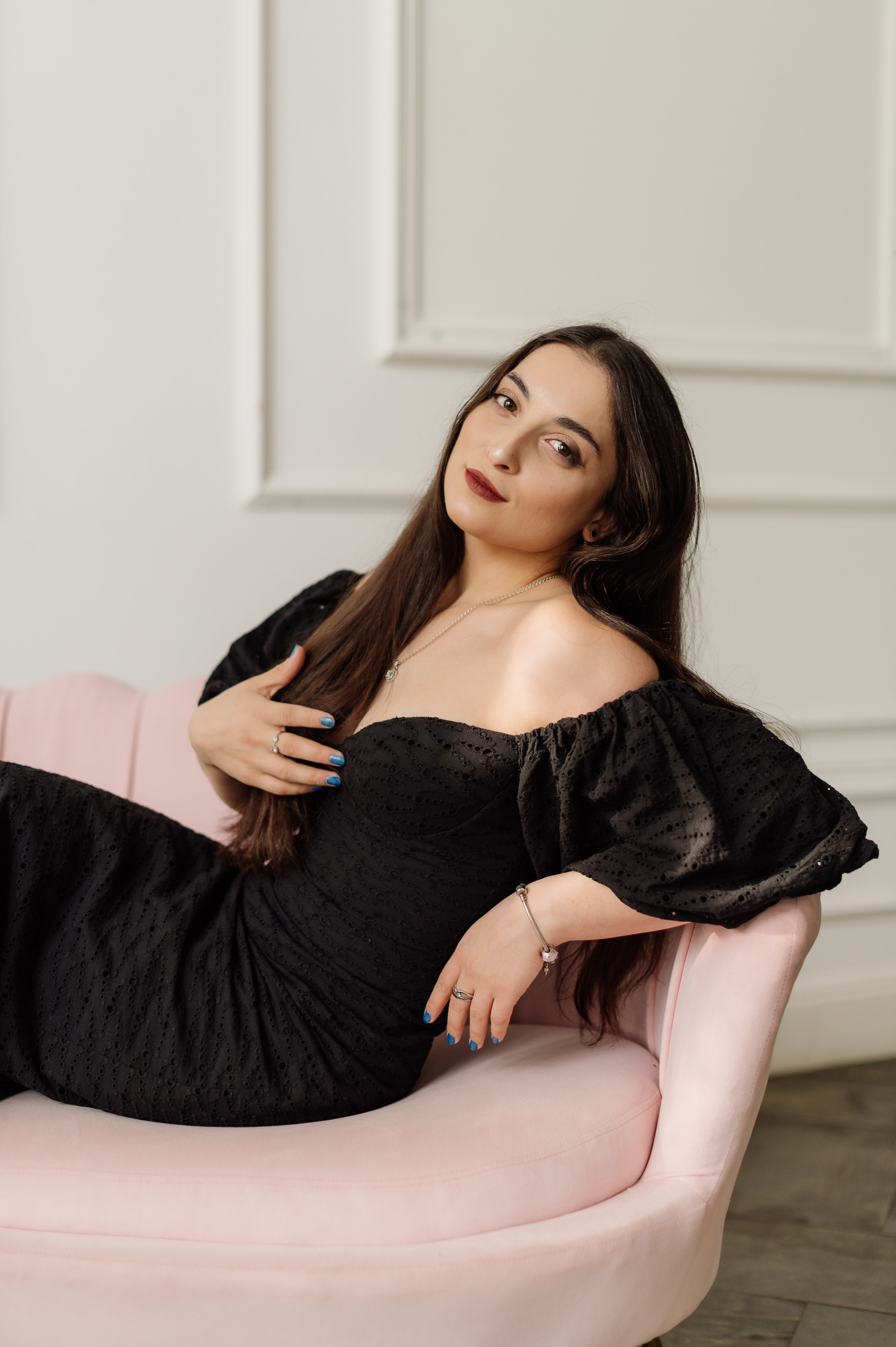 Индивидуальная фотосессия в студии для Аллы