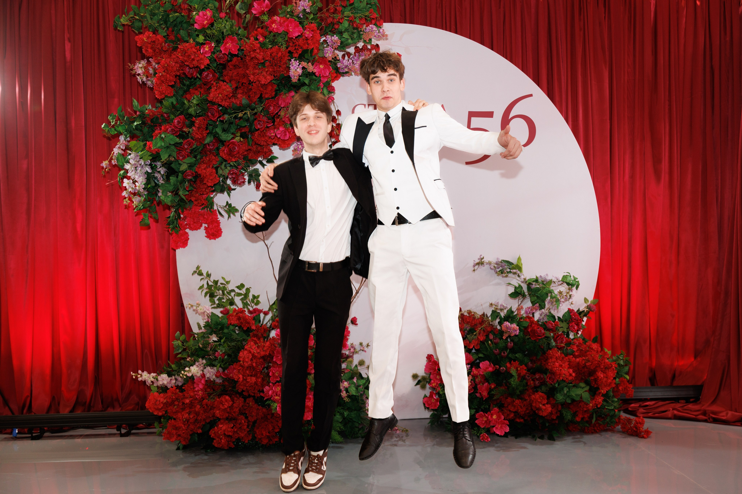 Страна 56. Репортажной, Свадебный, школьный