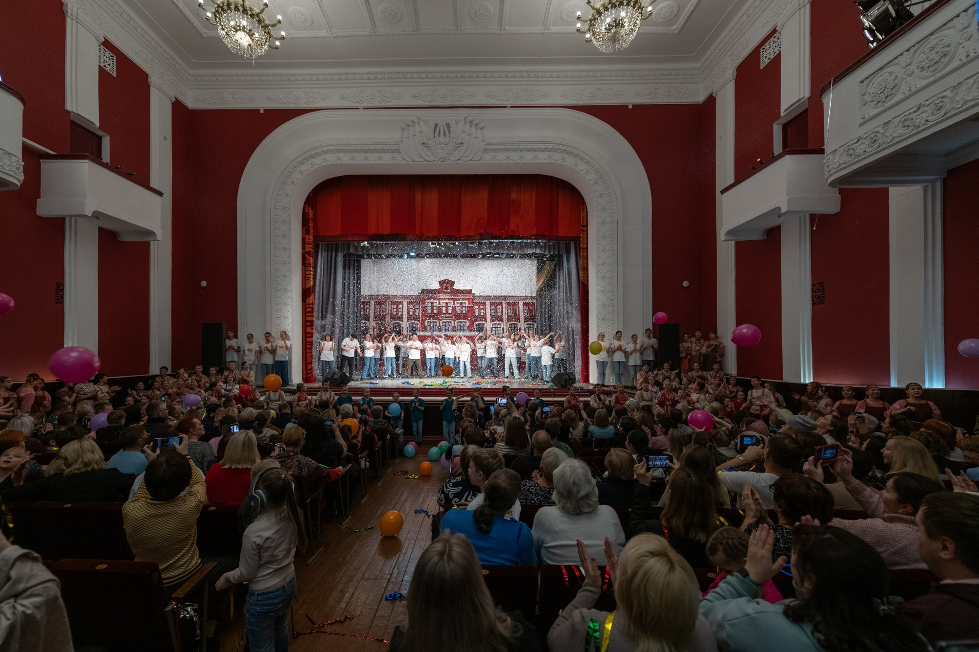 Юбилей ДК Красный Перекоп. 100+5. Фотосъёмка интерьеров и архитектуры гостиниц, промышленная съёмка