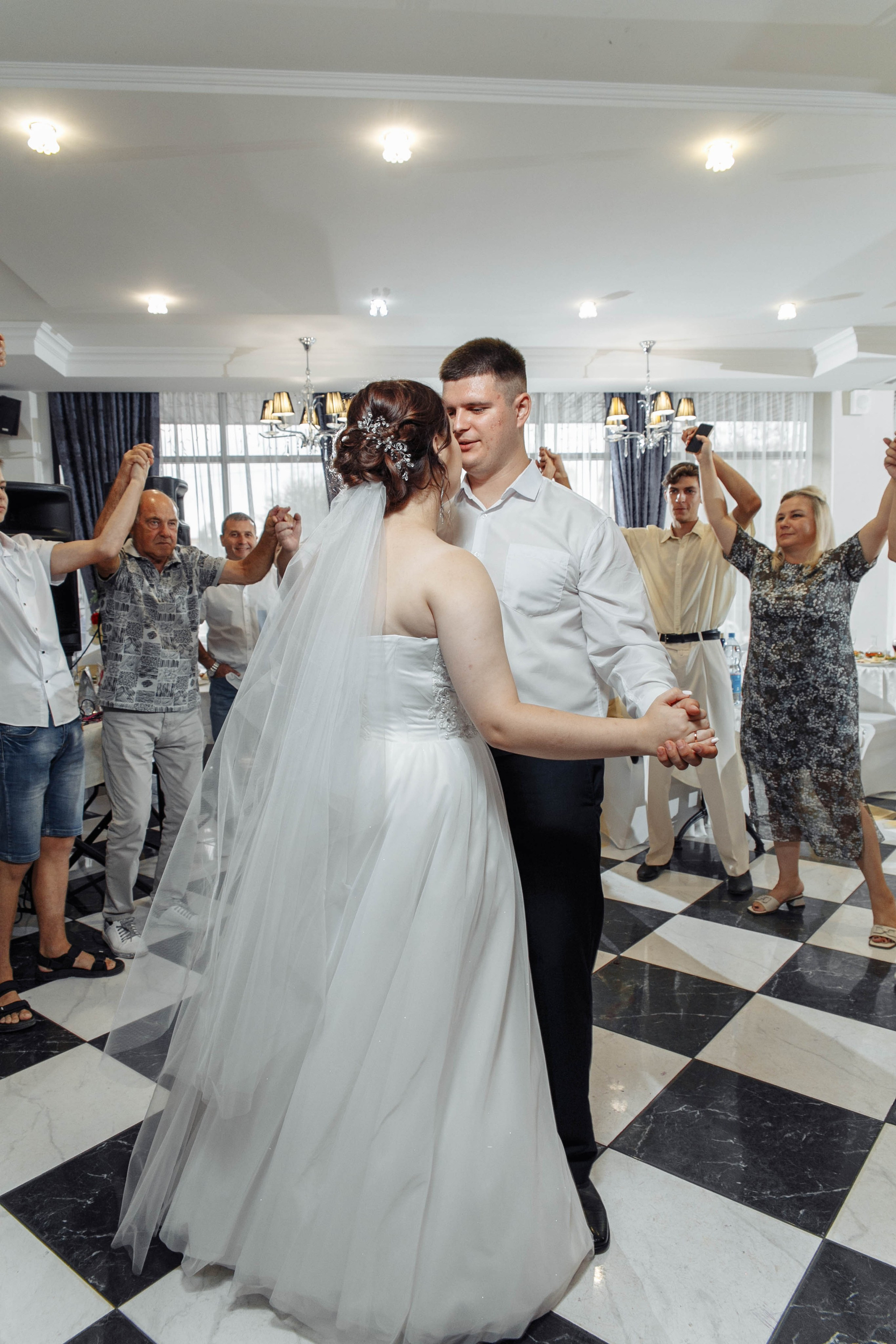 Татьяна и Виктор: настоящая русская свадьба. Событийный фотограф Максим Бескоровайновнов