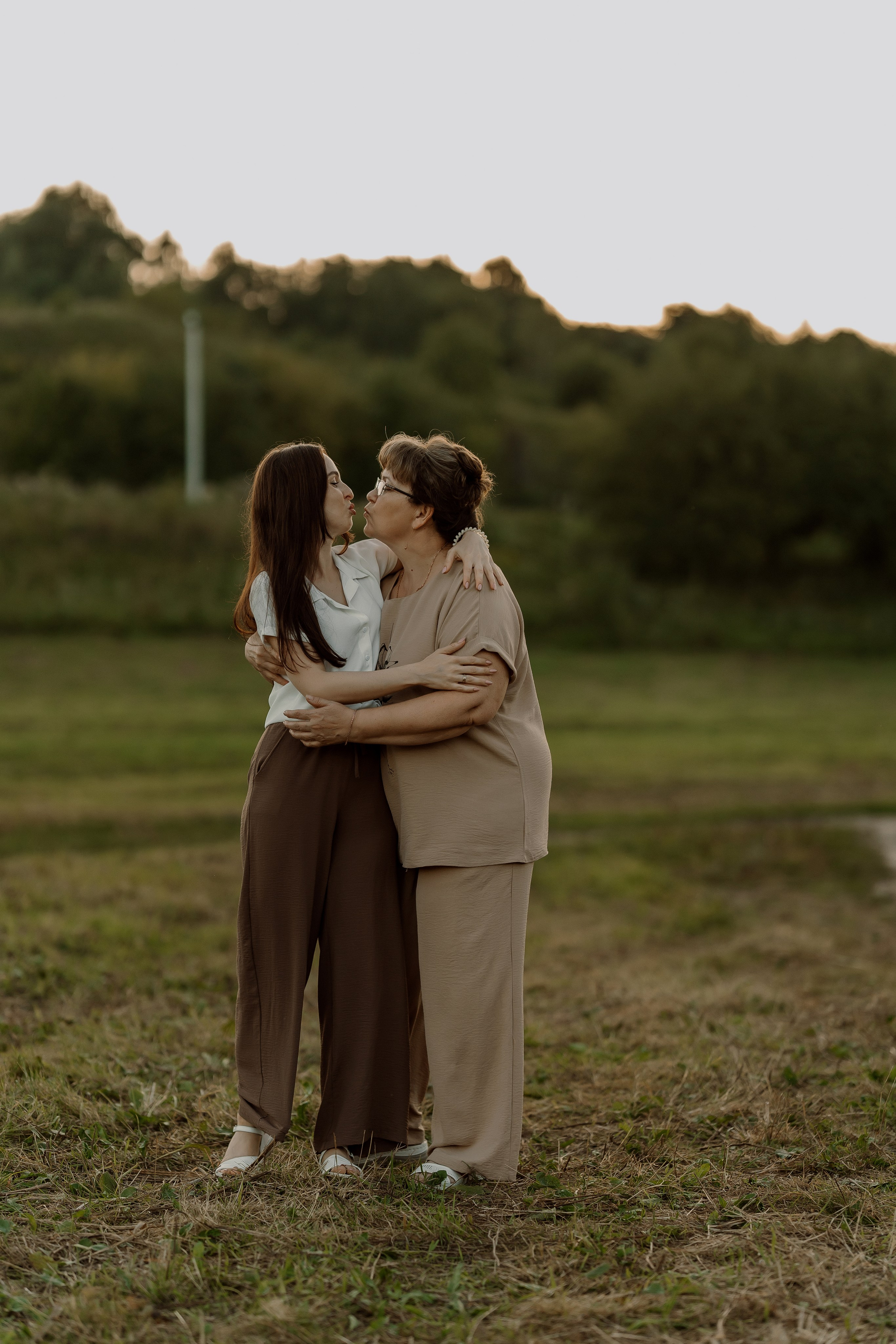 Съемка с внуками. Свадебный и индивидуальный фотограф в Суворове Клюева Мария