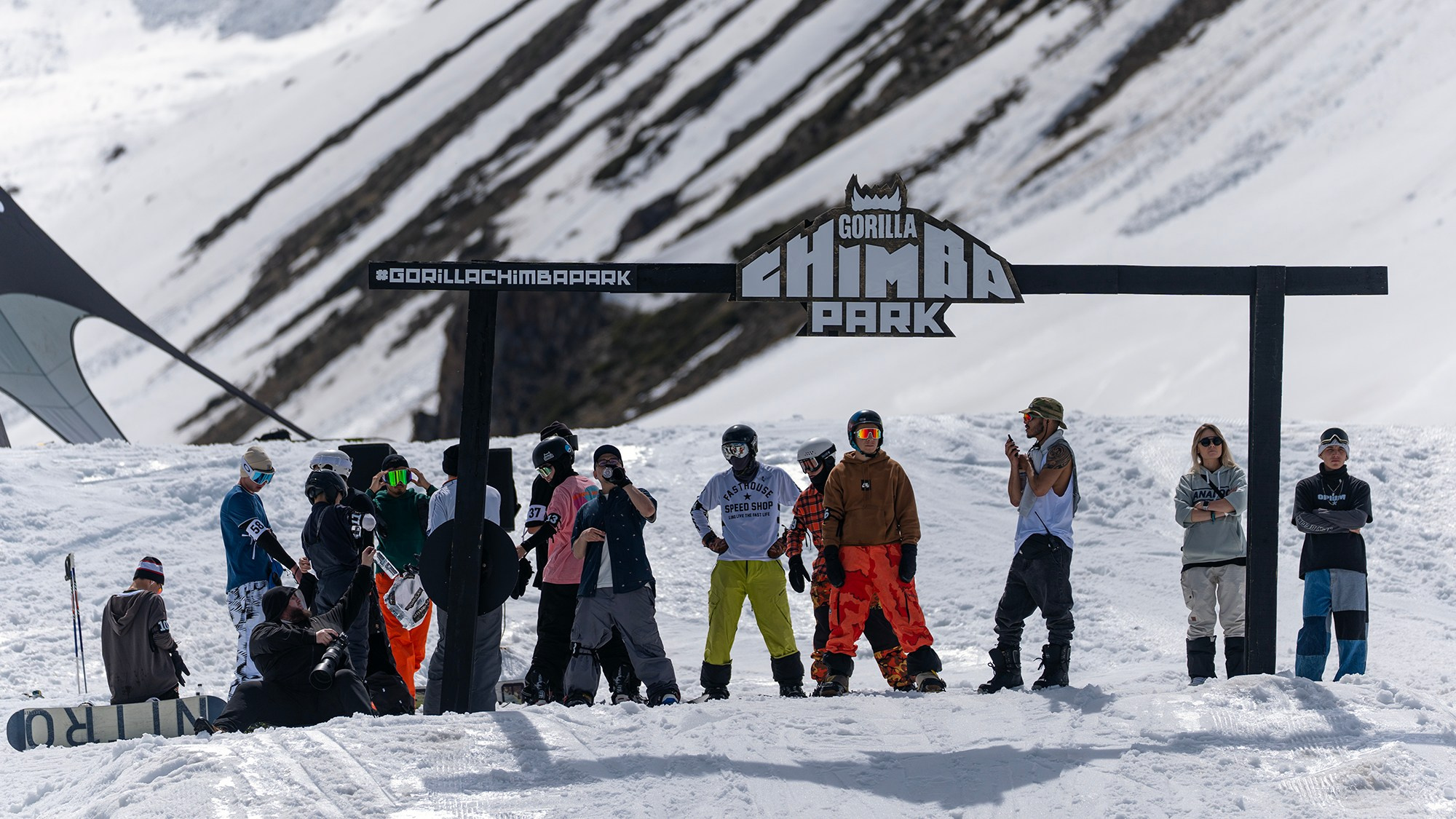 Gorilla Chimba Park. Сайт Алматинского НЮ АРТ, будуар и фэшн фотографа Дениса Карпенко