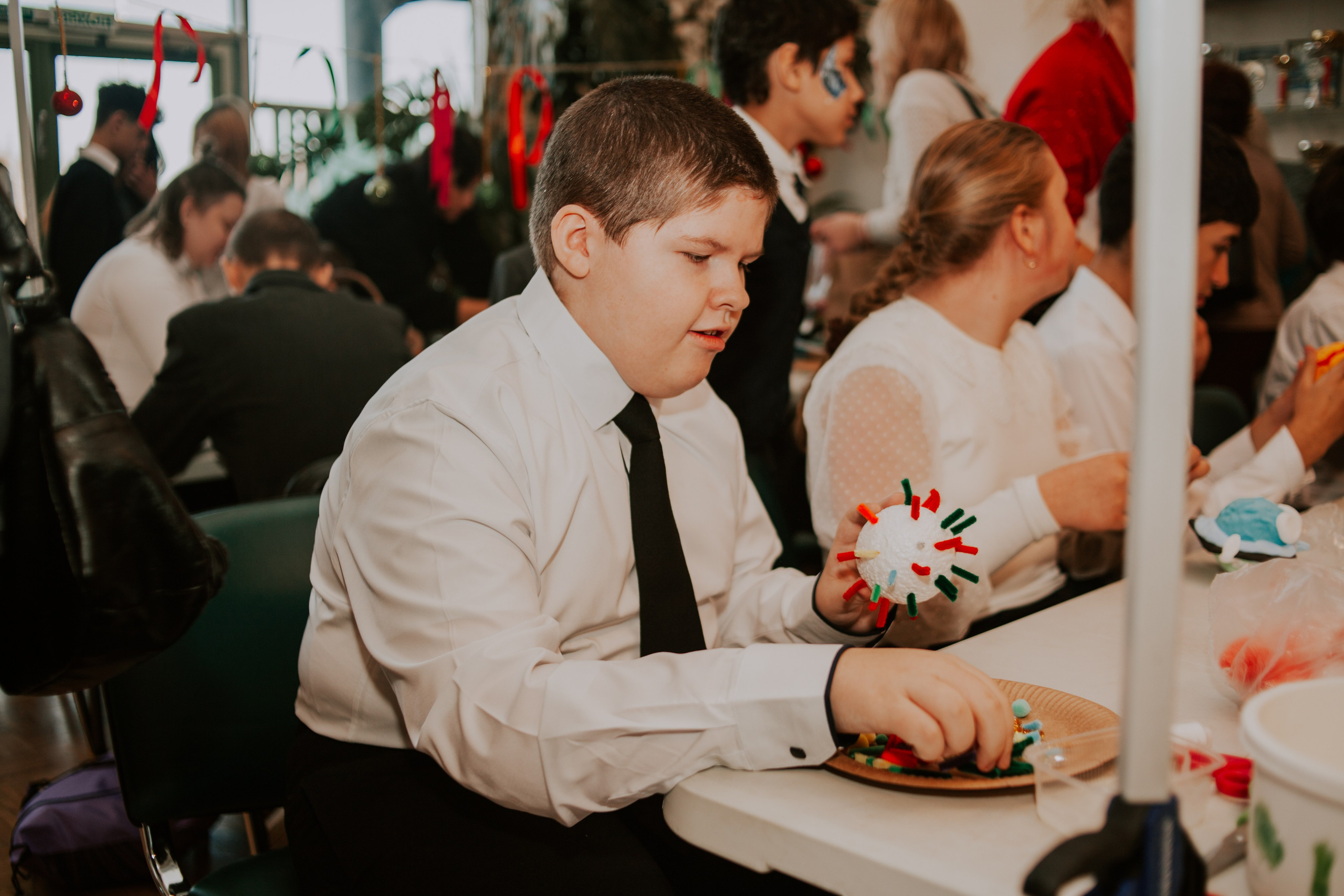 Мастер-класс от Мастерской Наташи Ой на фестивале для детей с ОВЗ «Шире круг». Семейный фотограф во Всеволожске и Санкт-Петербурге Юлия Капустина