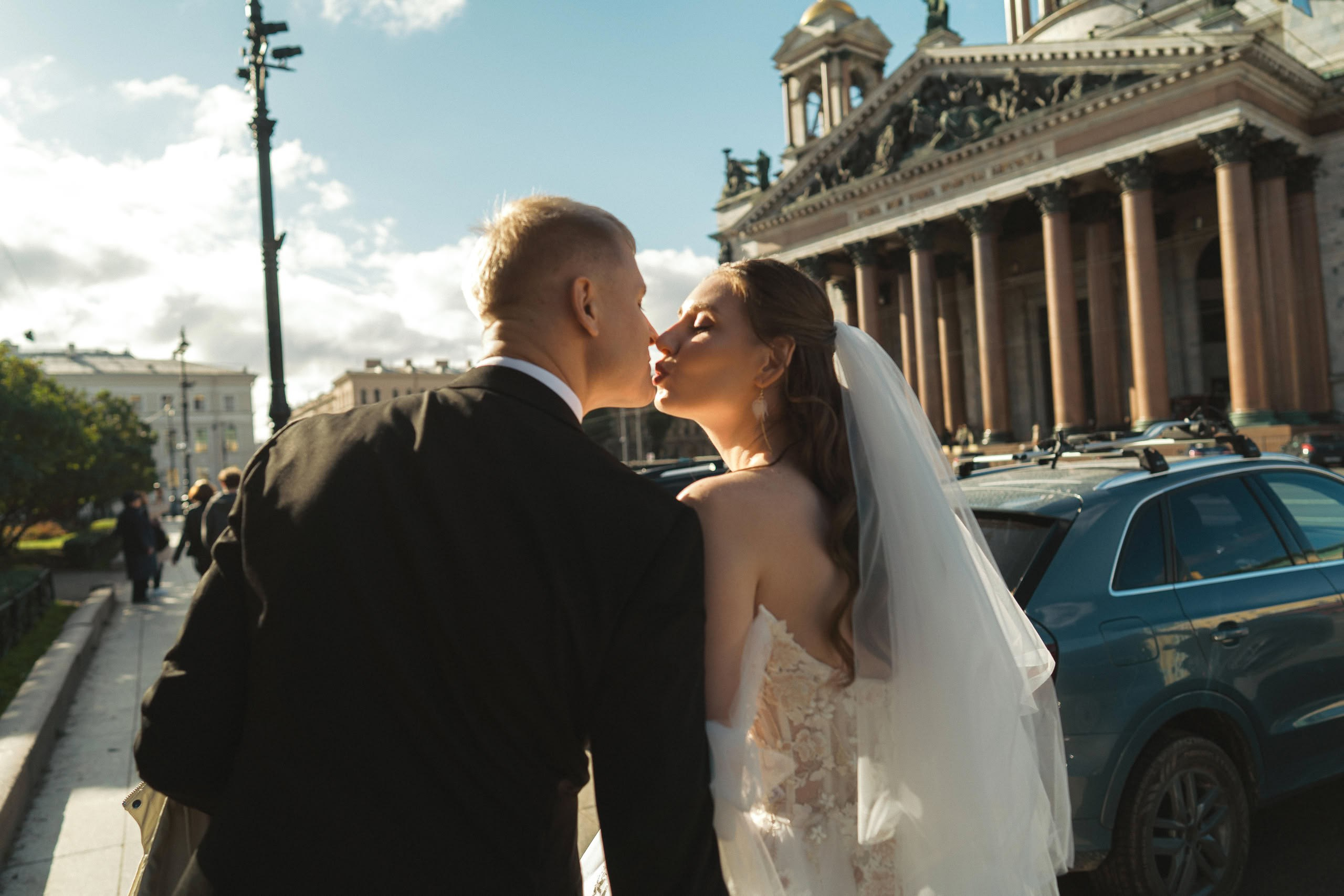 Василий и Марина — свадебный день в Петербурге. Свадебный фотограф Дмитрий Родионов — Санкт-Петербург и Ленинградская область