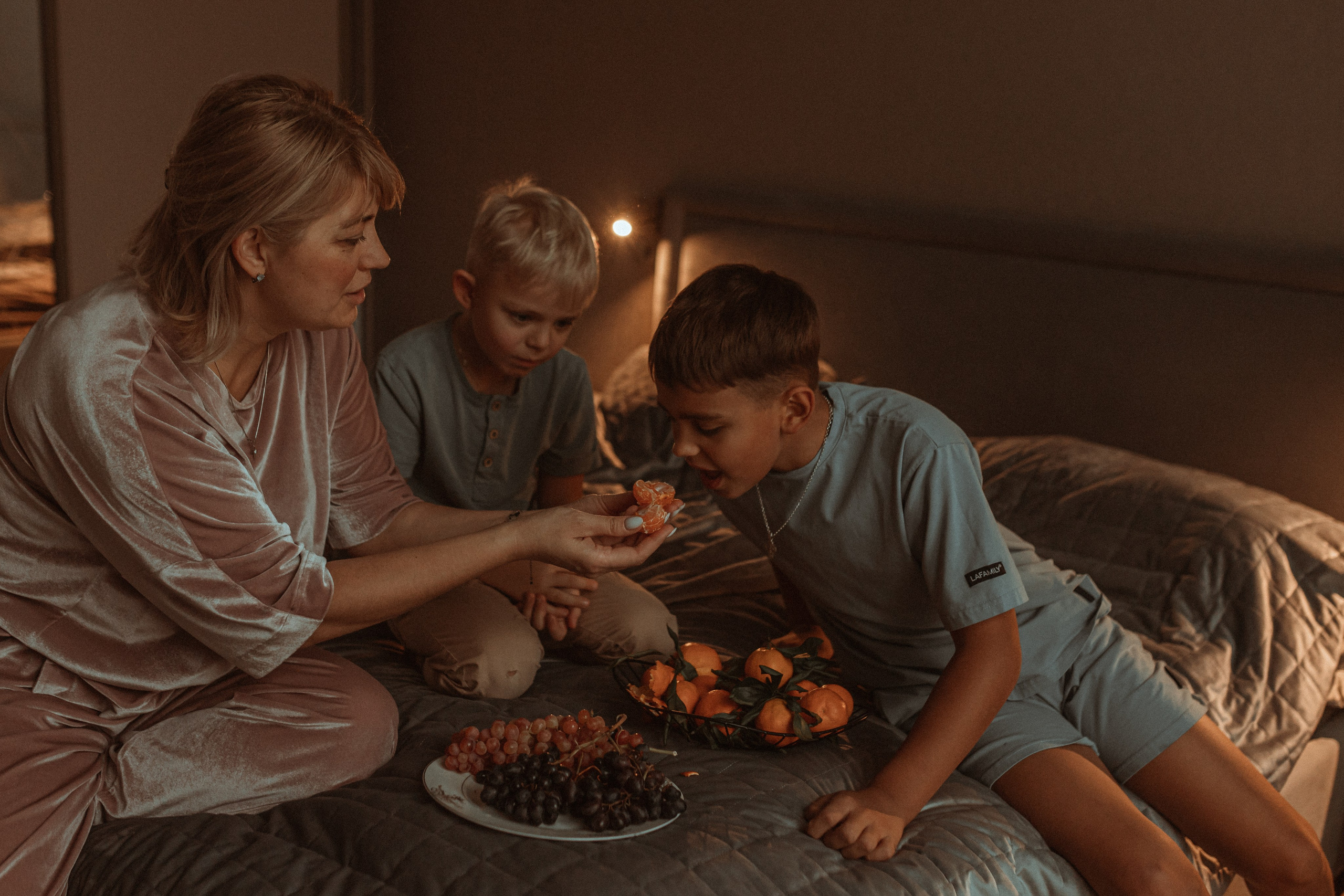 Лена, Богдан и Владимир. Семейный фотограф lifestyle в Новосибирске Елена Шпилевая