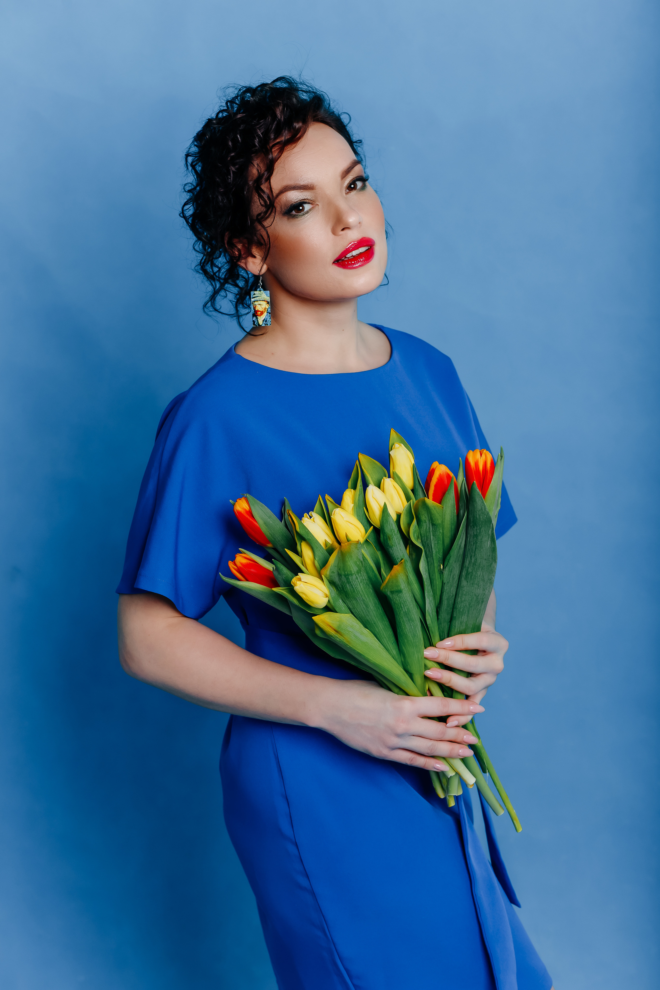 Женская фотосессия с тюльпанами. Фотограф в Подольске — Мария Бучнева