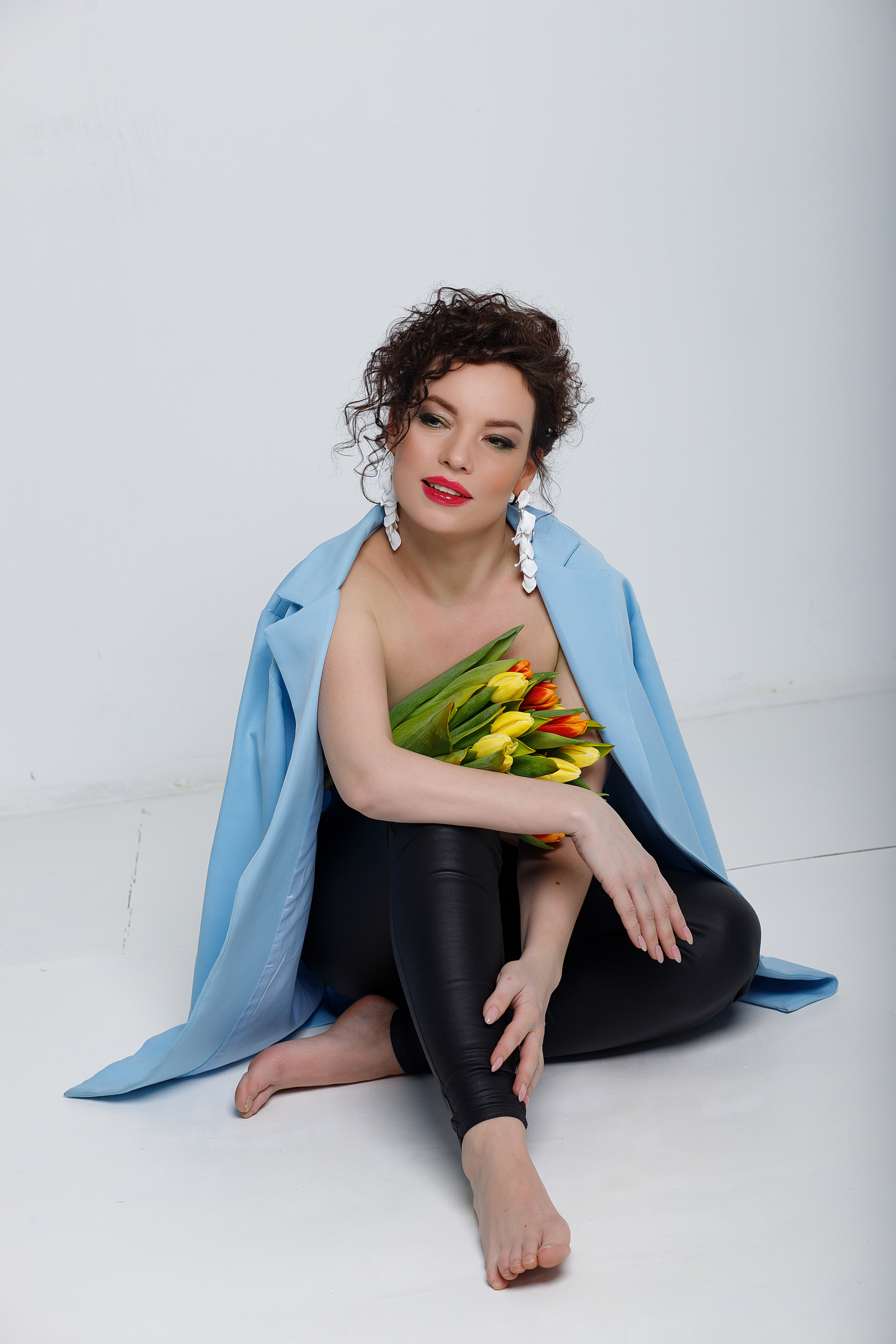 Женская фотосессия с тюльпанами. Фотограф в Подольске — Мария Бучнева