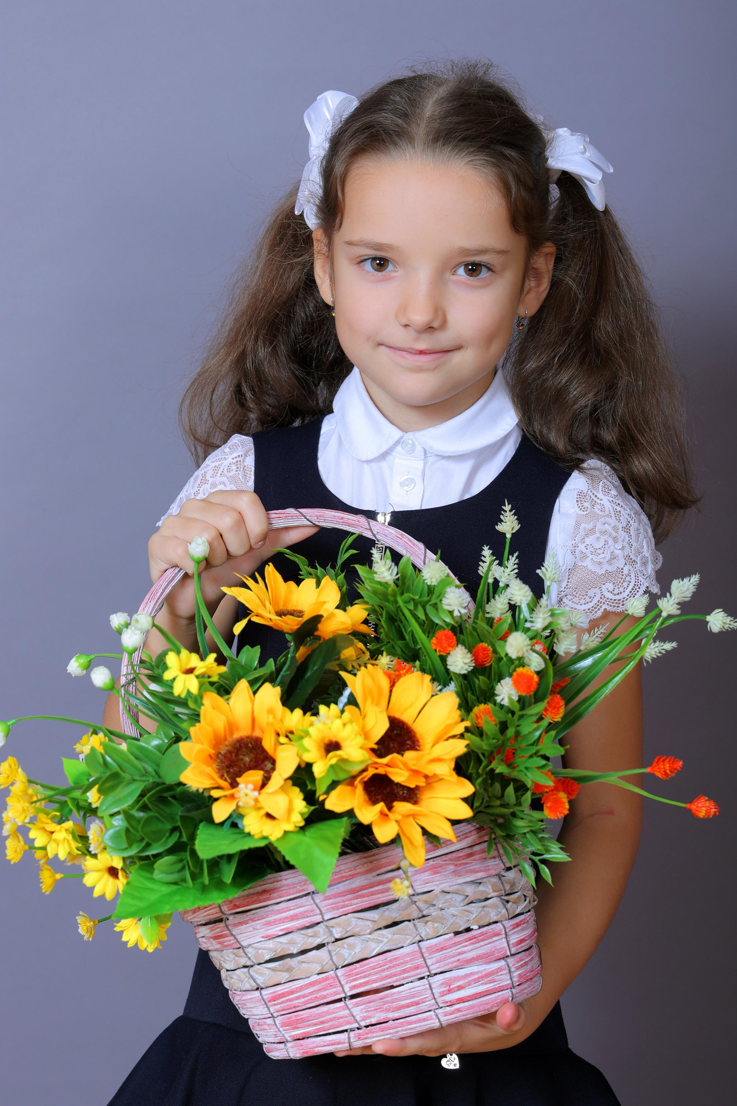 Лицей № 470. Школьная фотография в Санкт-Петербурге, выпускные альбомы, фотосессии