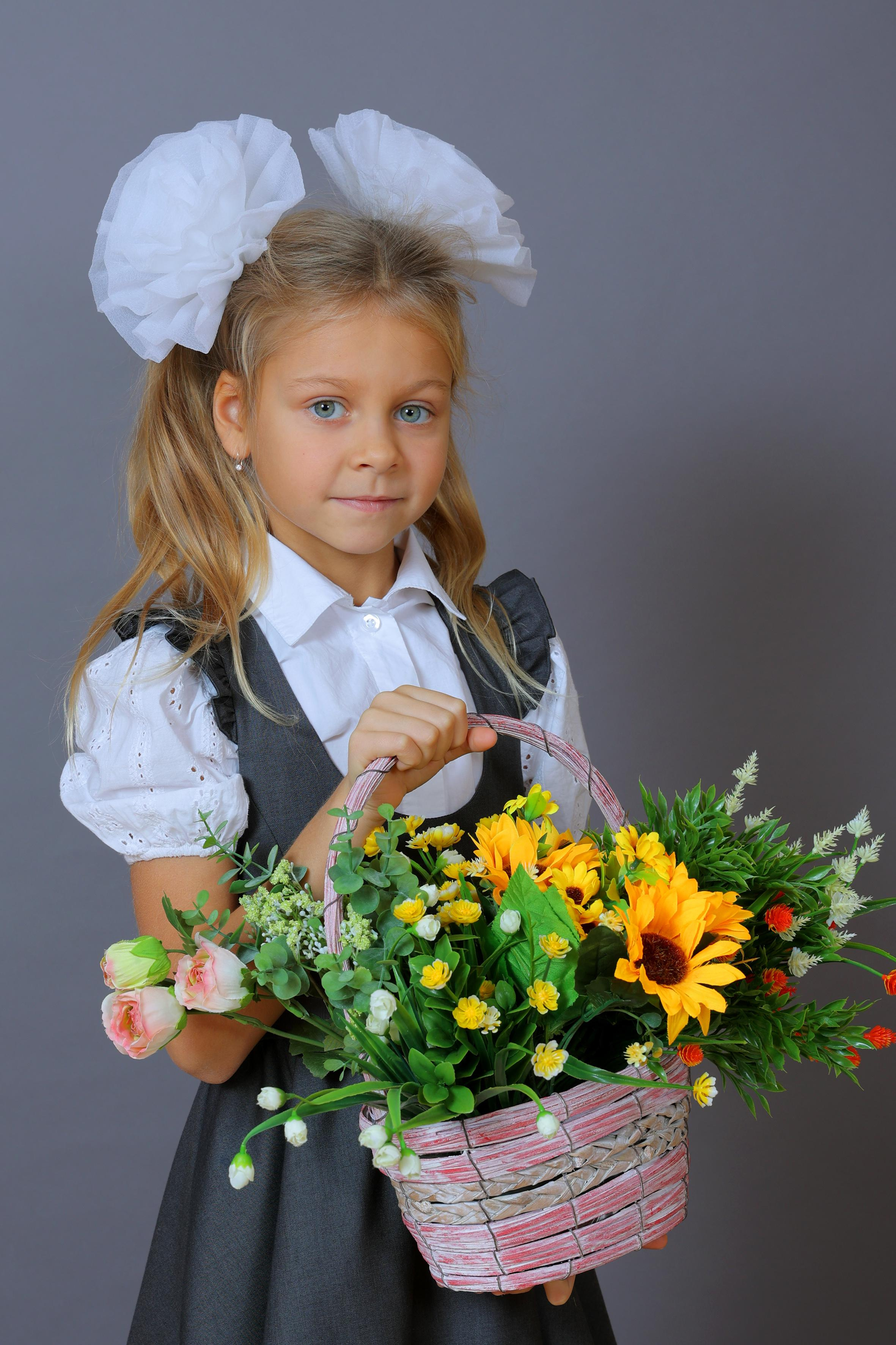 Лицей № 470. Школьная фотография в Санкт-Петербурге, выпускные альбомы, фотосессии