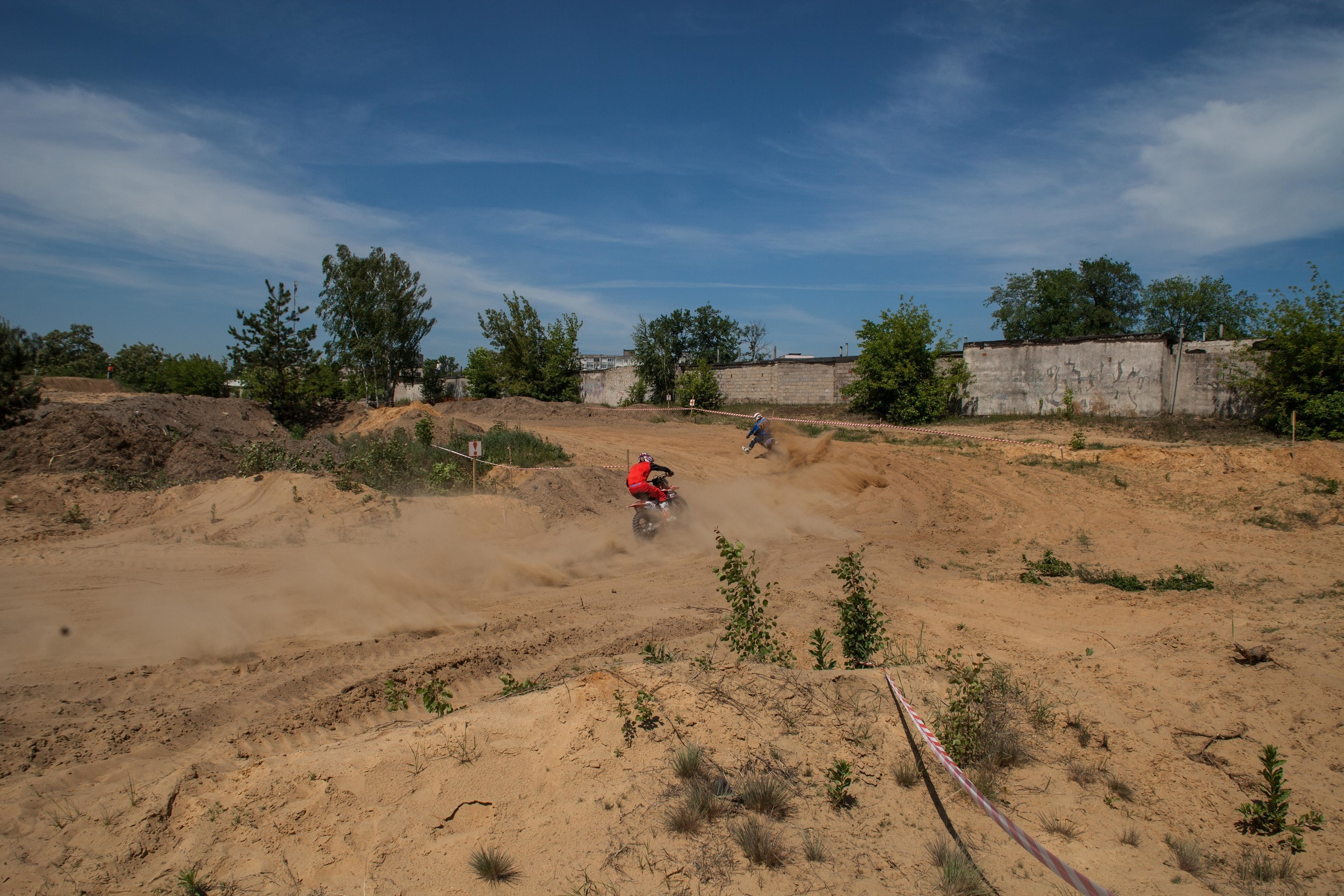 People and stuff. Künstler Verstecktoff