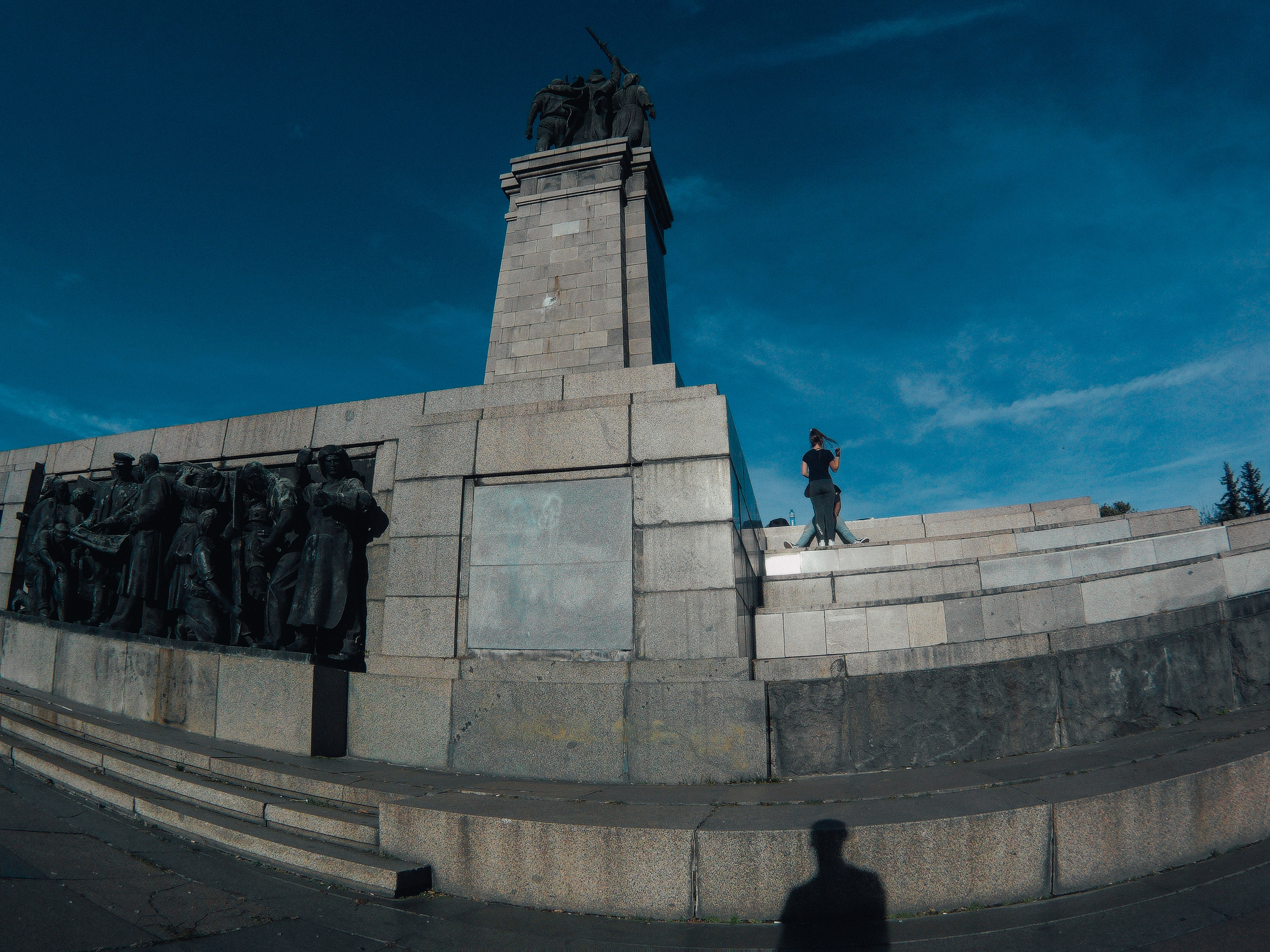 The Balkans. Künstler Verstecktoff