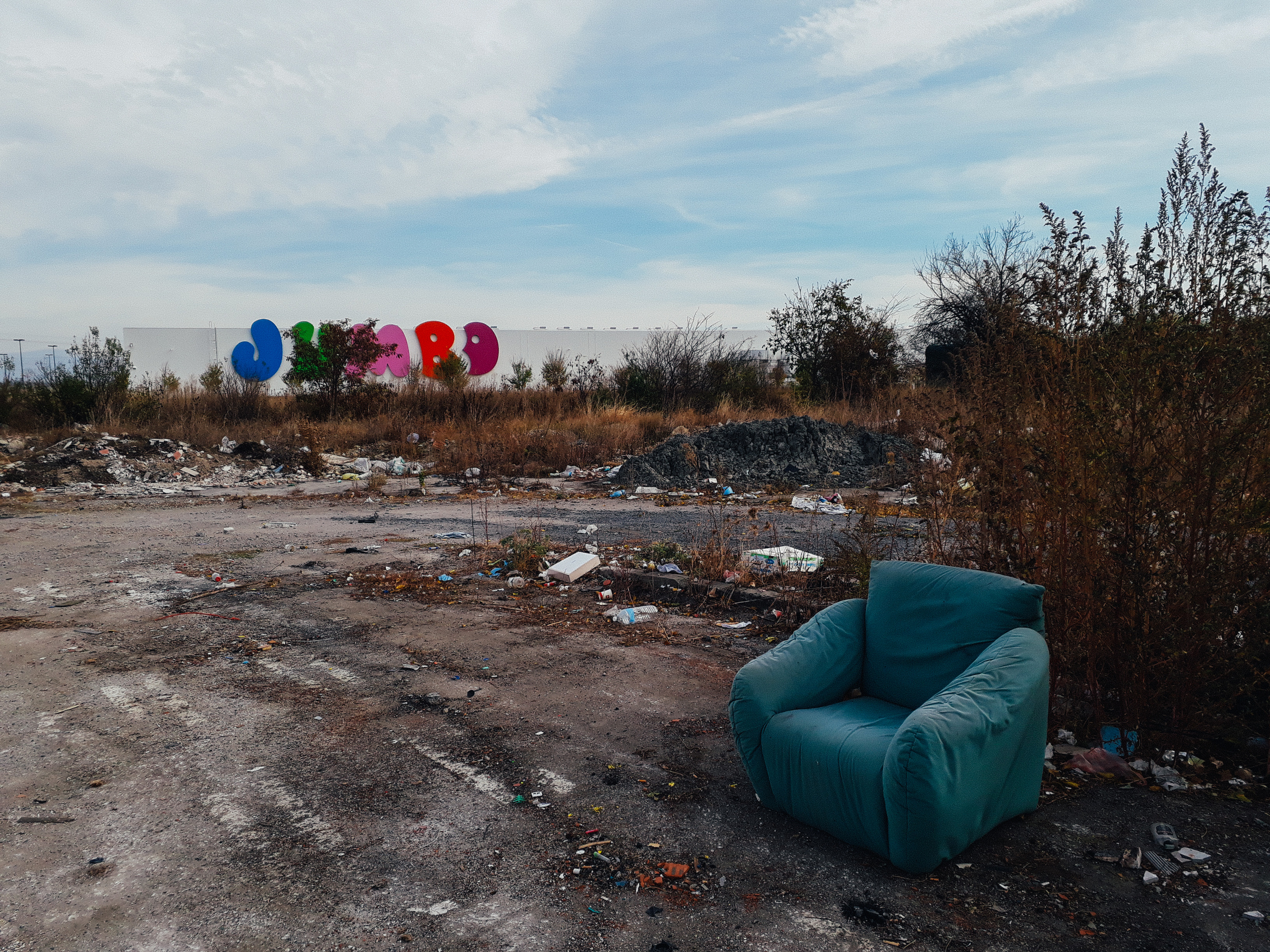 The Balkans. Künstler Verstecktoff