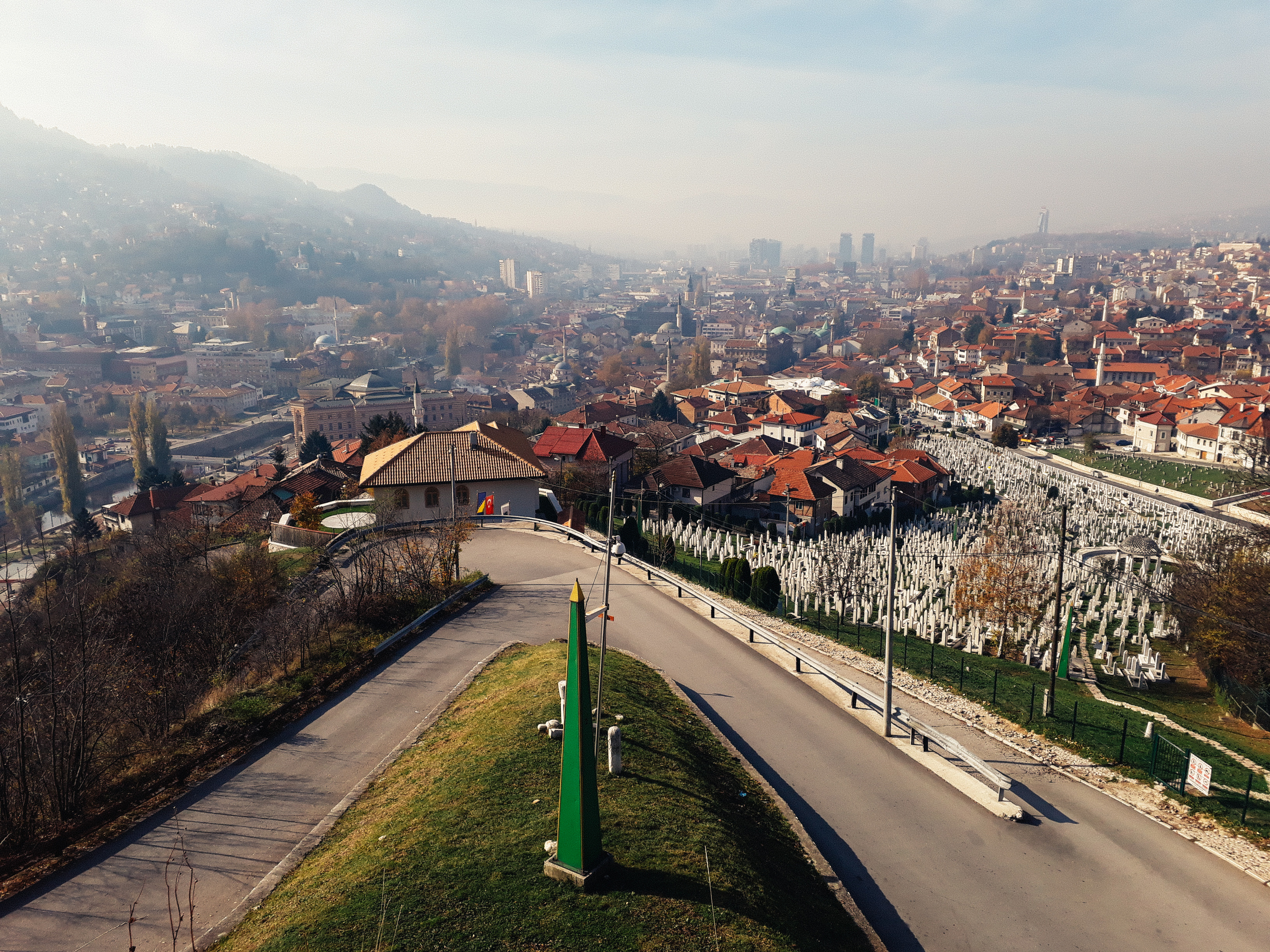 The Balkans. Künstler Verstecktoff