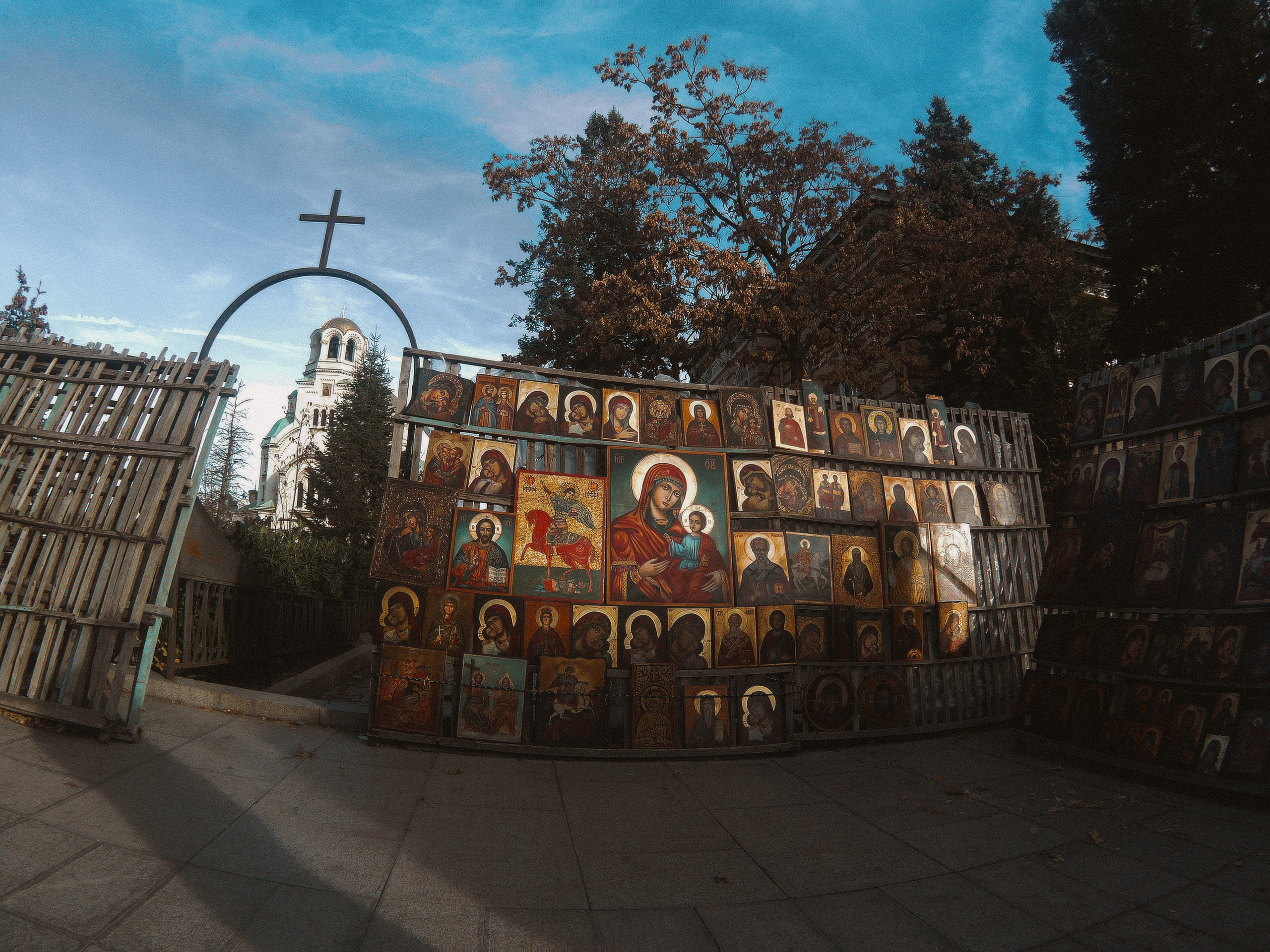 The Balkans. Künstler Verstecktoff