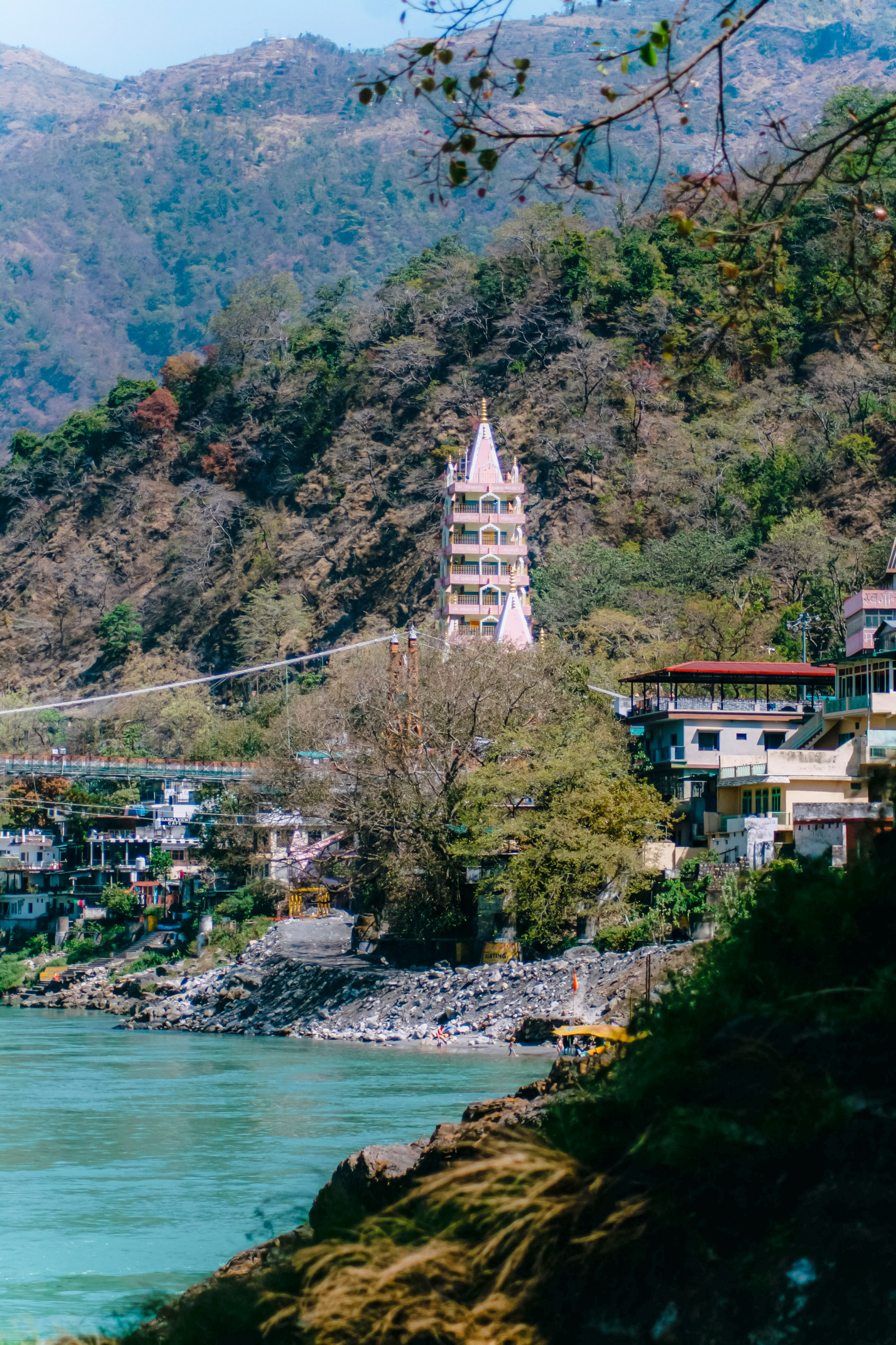 Ришикеш стрит. Iraogo