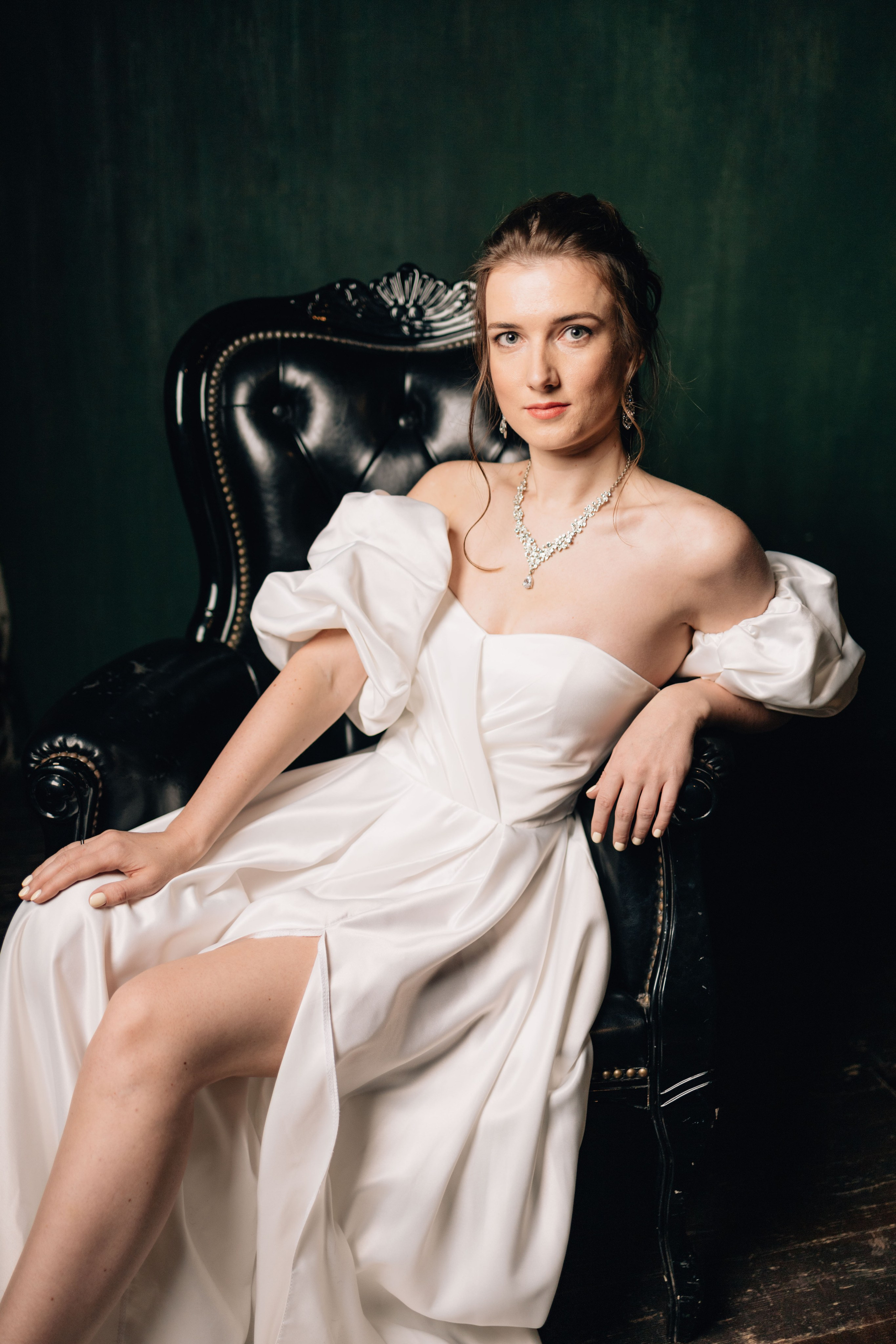 В студии. Свадебный фотограф в Москве Арчылан Николаев