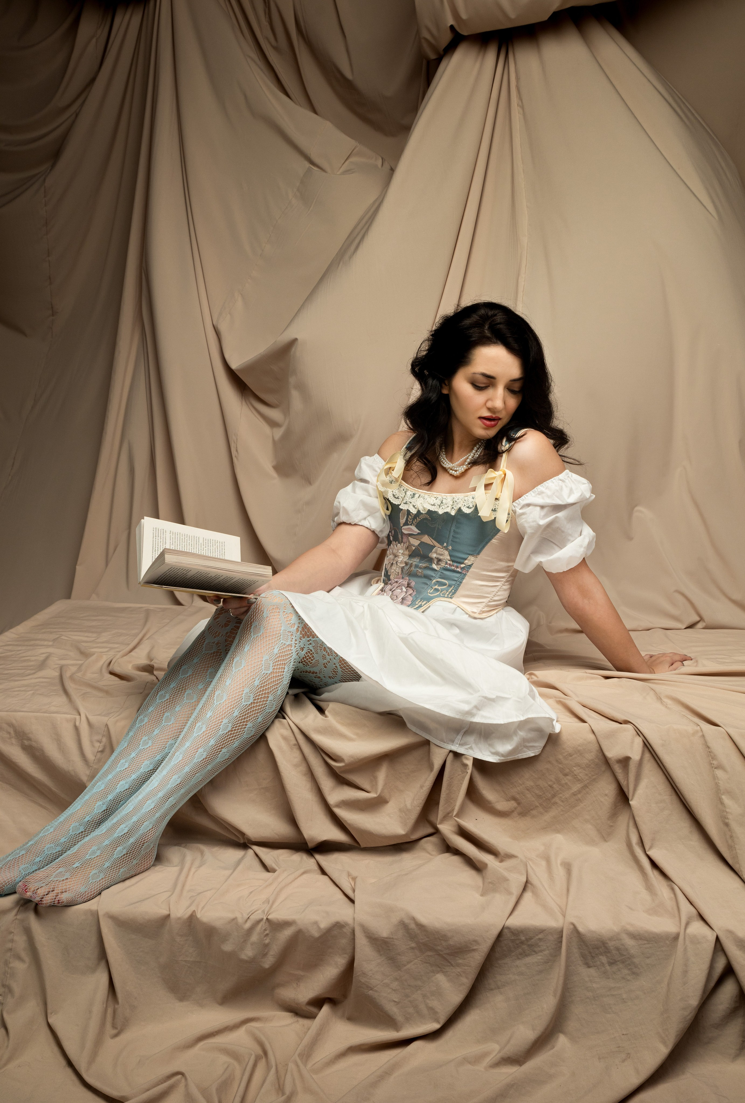 Карнавал. Привет, я Лиза, я  занимаюсь портретной фотографией всех направлений в Санкт-Петербурге