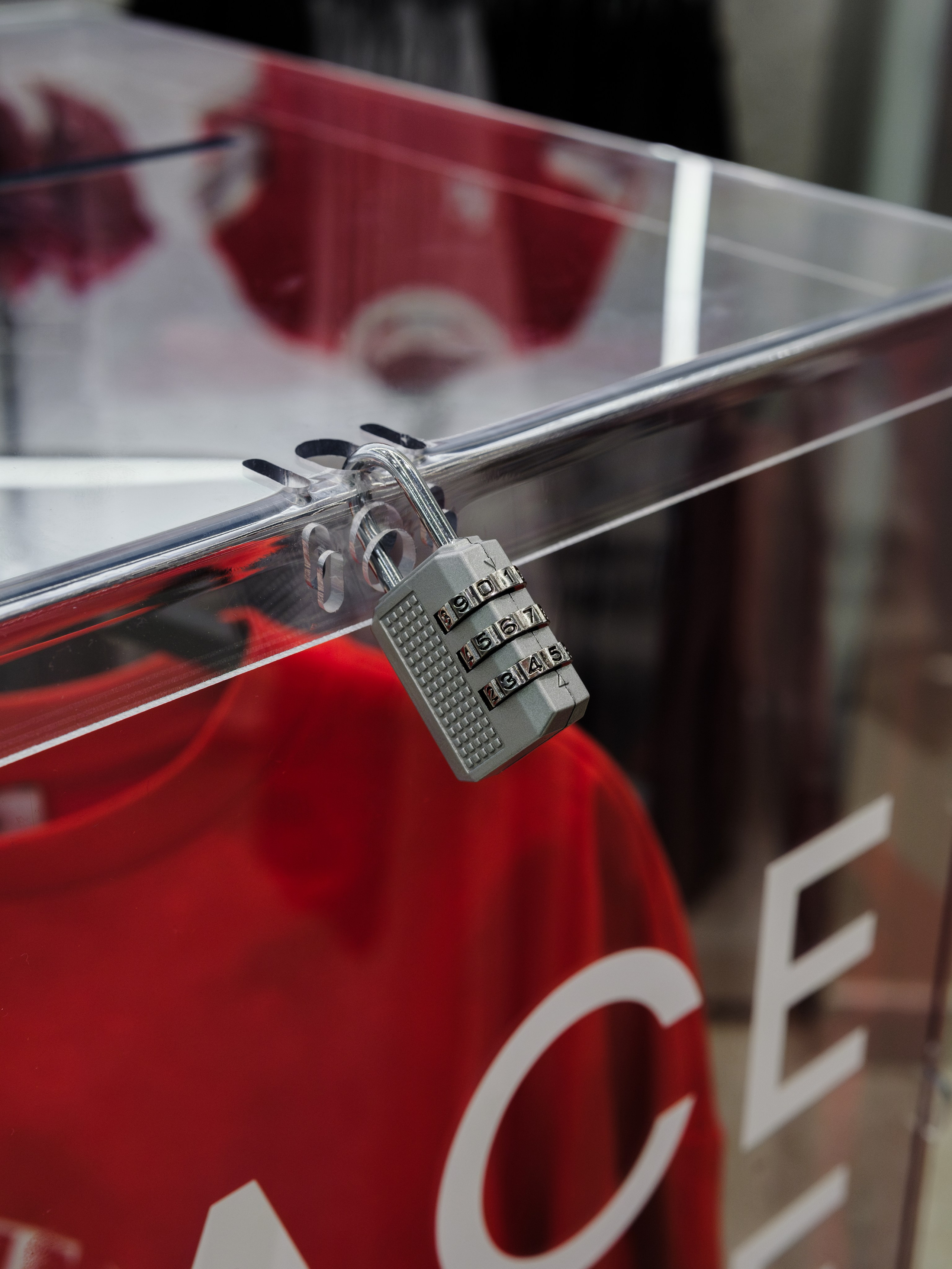 Открытие FACECODE. Репортажный и портретный фотограф в Москве Илья Спиридонов