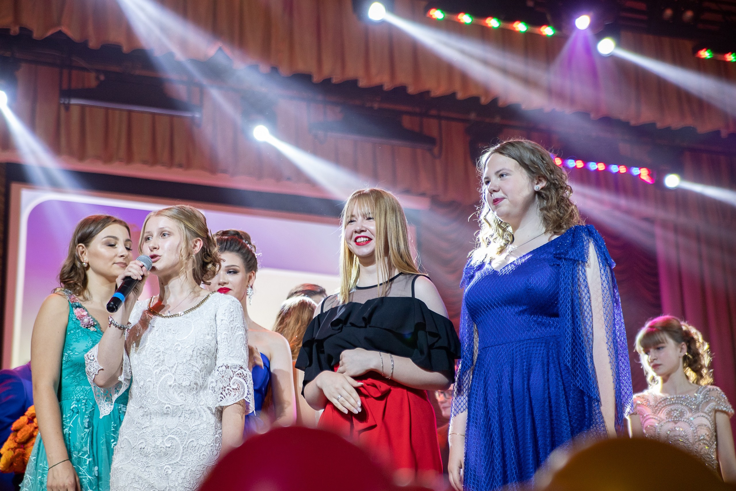 Выпускной. Гимназия № 1, 2019. Фотограф-дизайнер, семейный фотограф, фуд-фотограф в Москве и Московской области Лаврова Анна