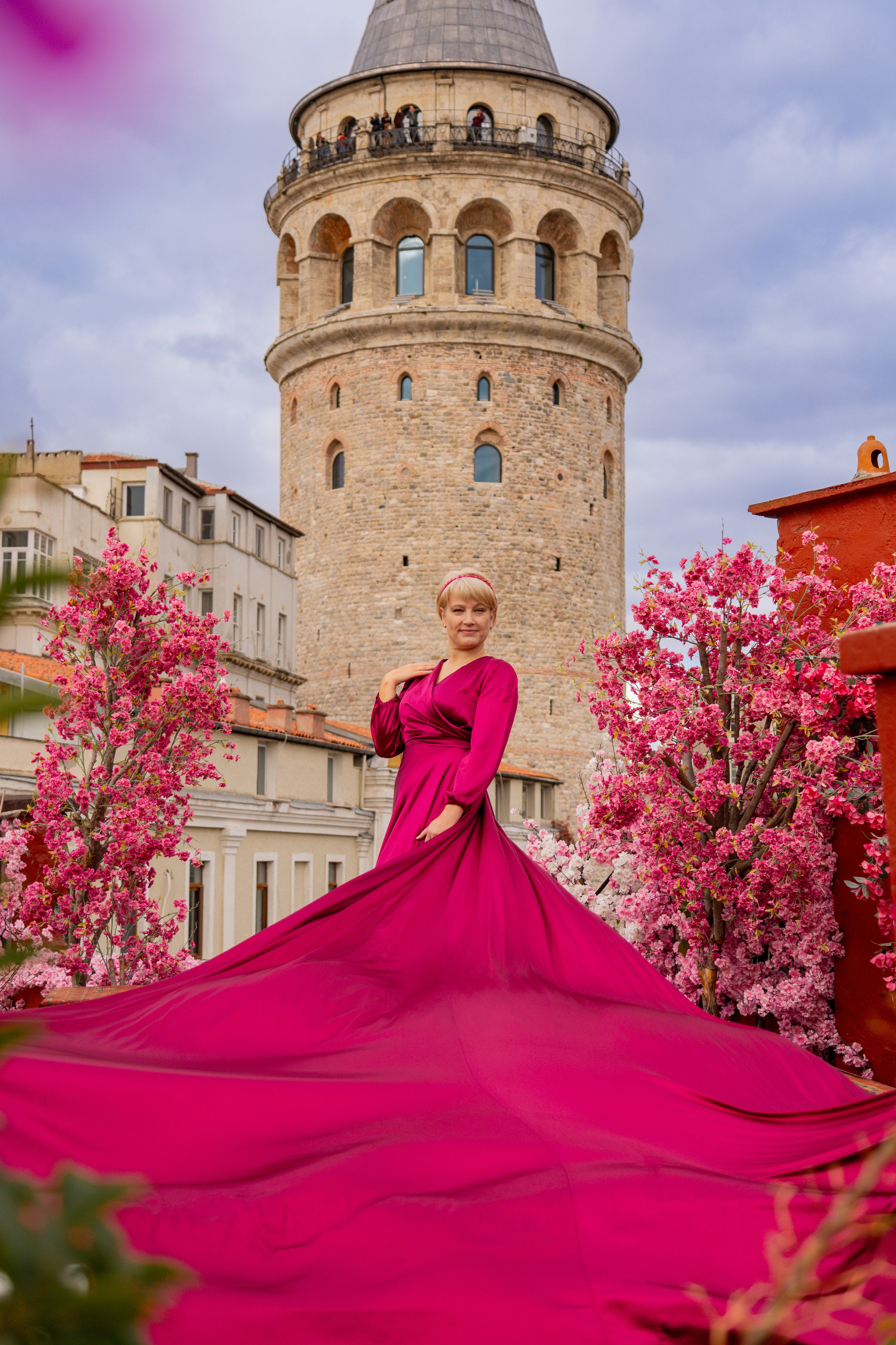 Стамбул — крыша с платьями. Фото департамент круизного лайнера Астория Гранде