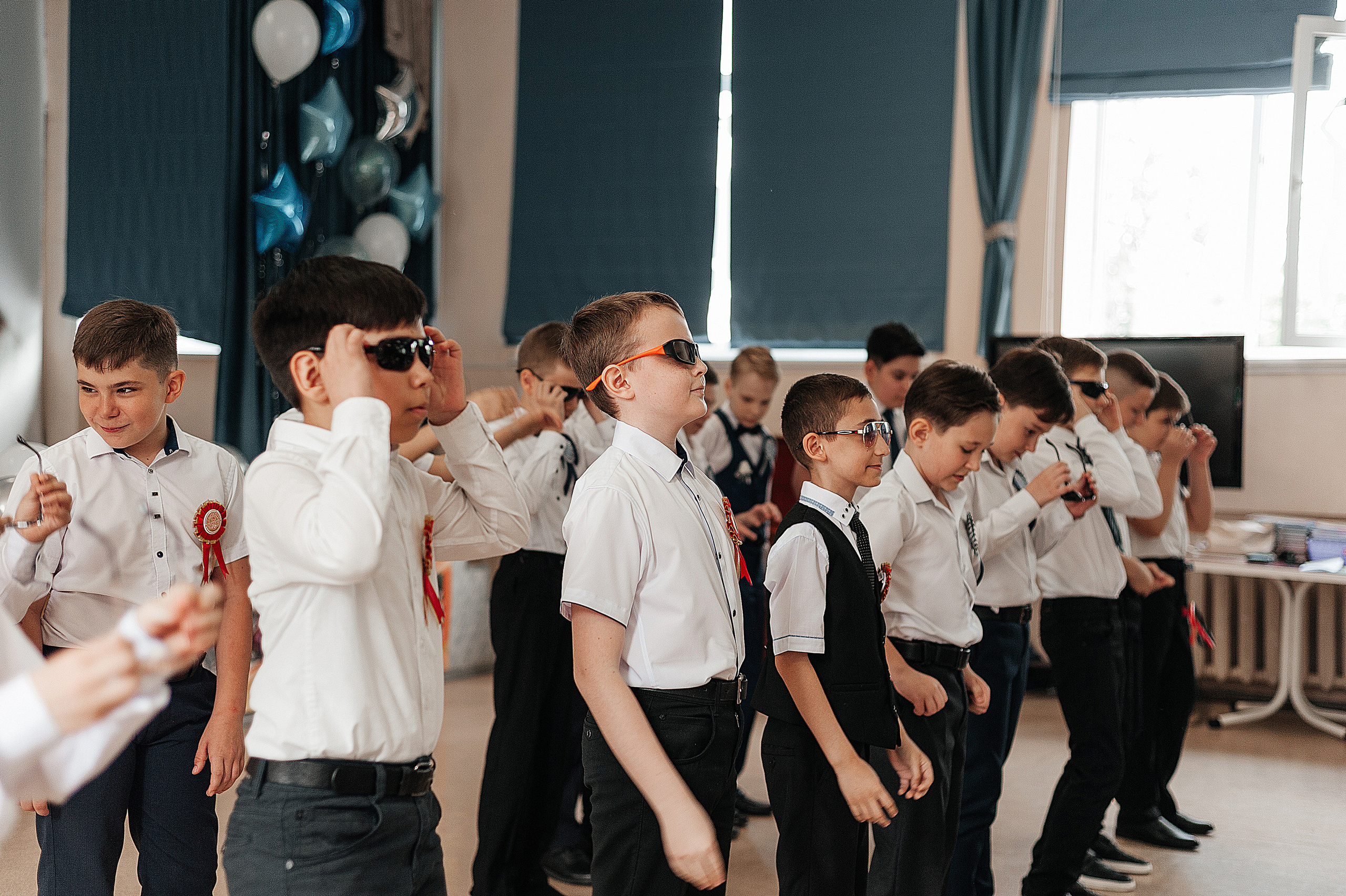 Выпускной начальной школы. Гимназия 95. Свадебный и семейный фотограф в Ростове-на-Дону Алина Астахова